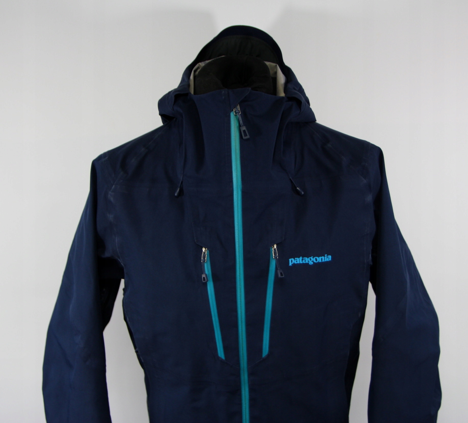 Patagonia damska kurtka turystyczna rozmiar L gore-tex EAN (GTIN) 0195699962415