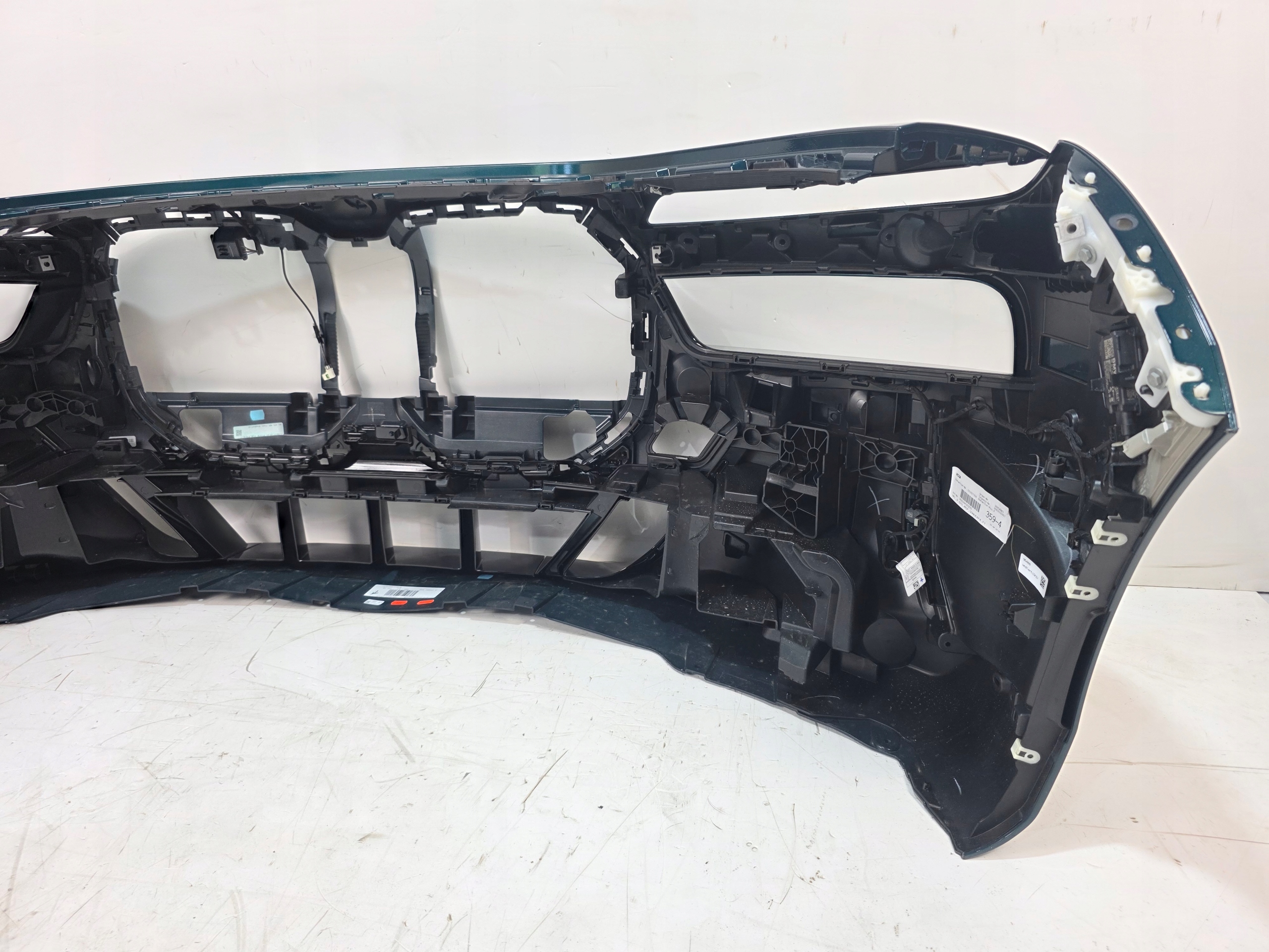 front bumper BMW G70 6PDC m-packet 275 BOSTON GREEN