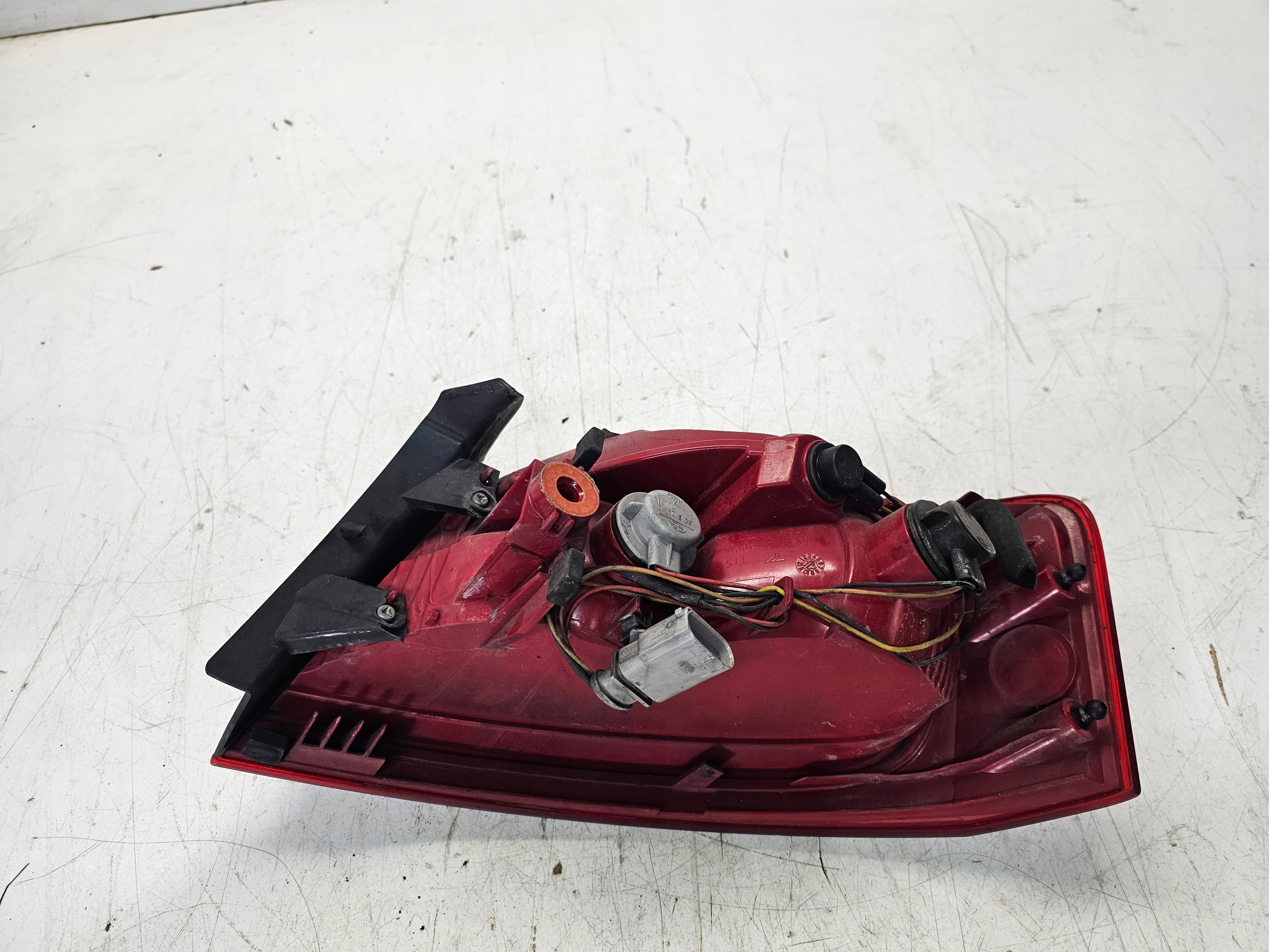light left rear part AUDI A5 8T SPORTBACK 8T8945095E