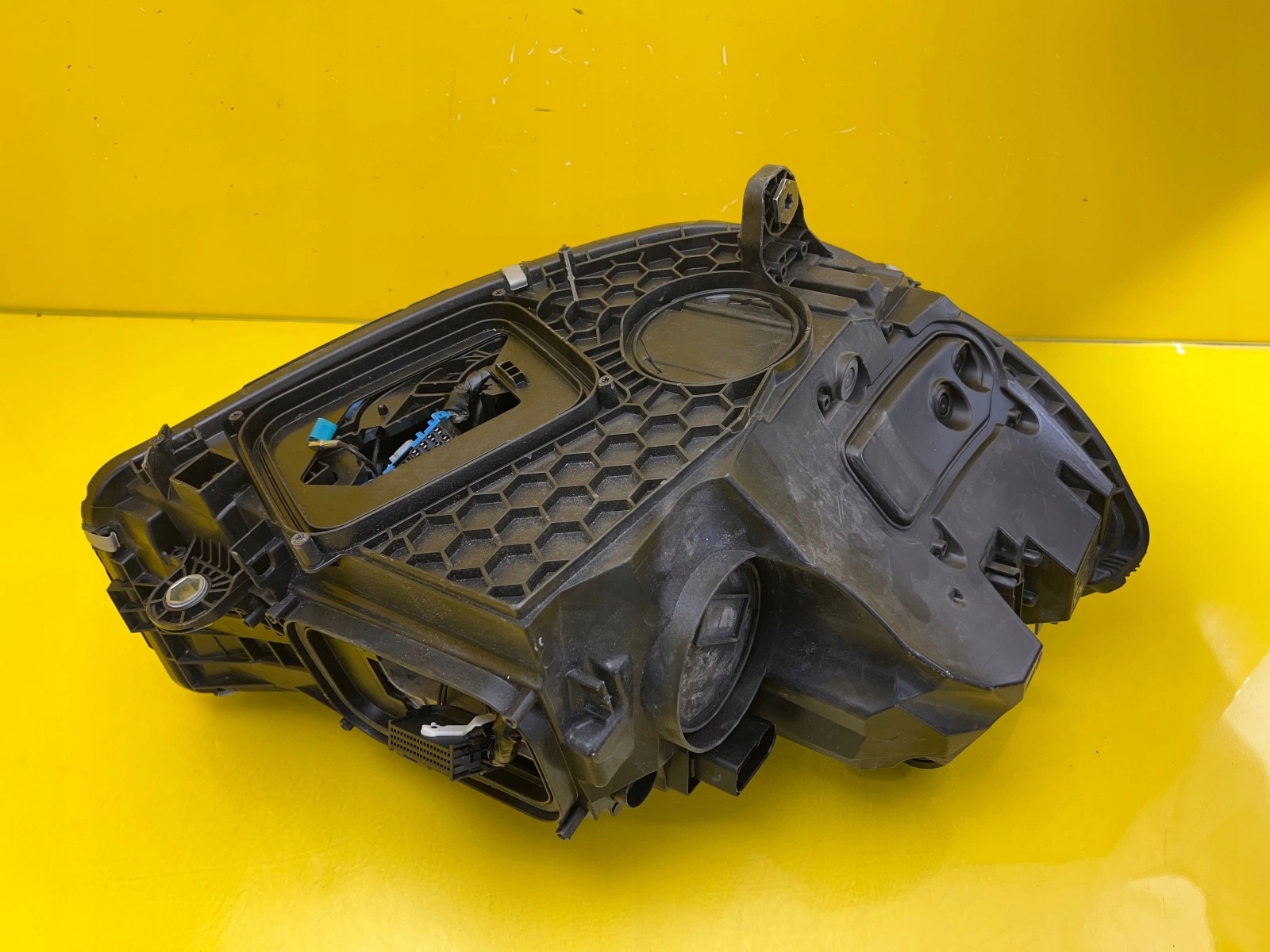 light left Mercedes C-Klasa W206 A2069067903 Digital Light