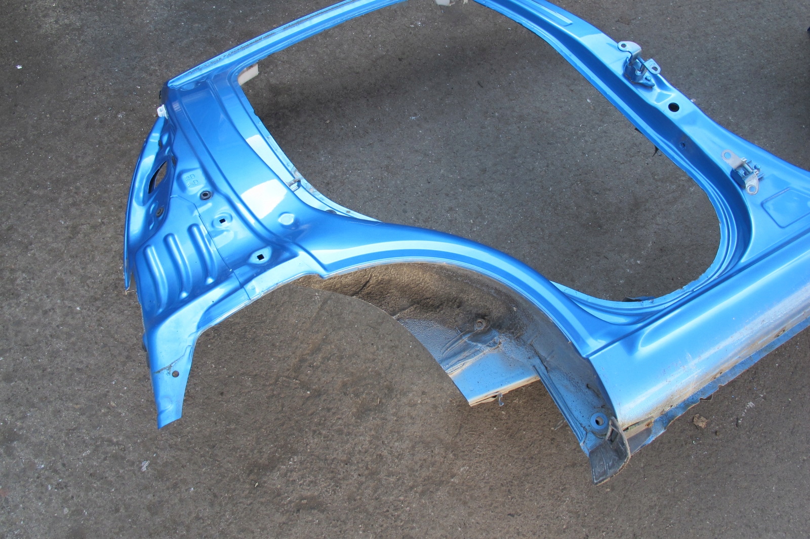 PEUGEOT 107 CITROEN C1 right threshold pillar quarter