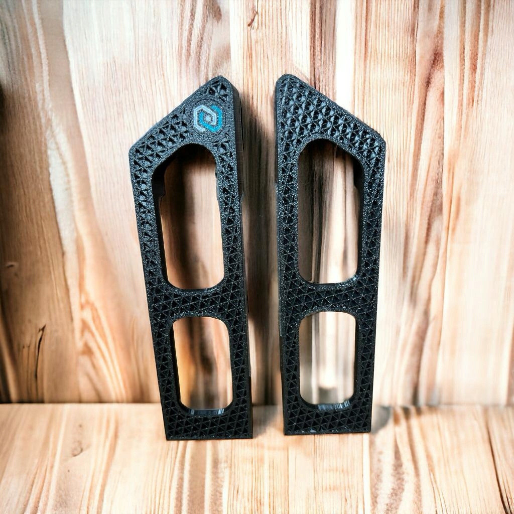 Uchwyt ścienny do Laptopa, notebooka 25 mm DELOSPRO BLACK EAN (GTIN) 5905940347763