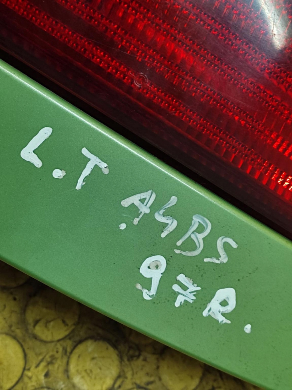 AUDI A4 B5 Licht links heck 8D0945095D