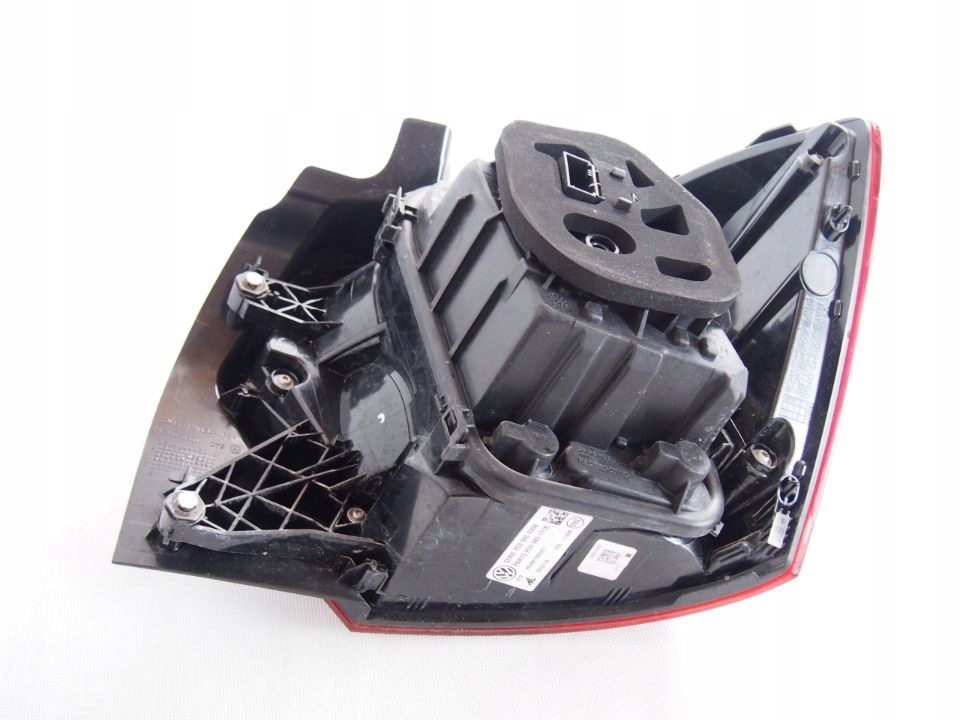 Volkswagen Polo 17r light left rear part rear VW 2G0945095B