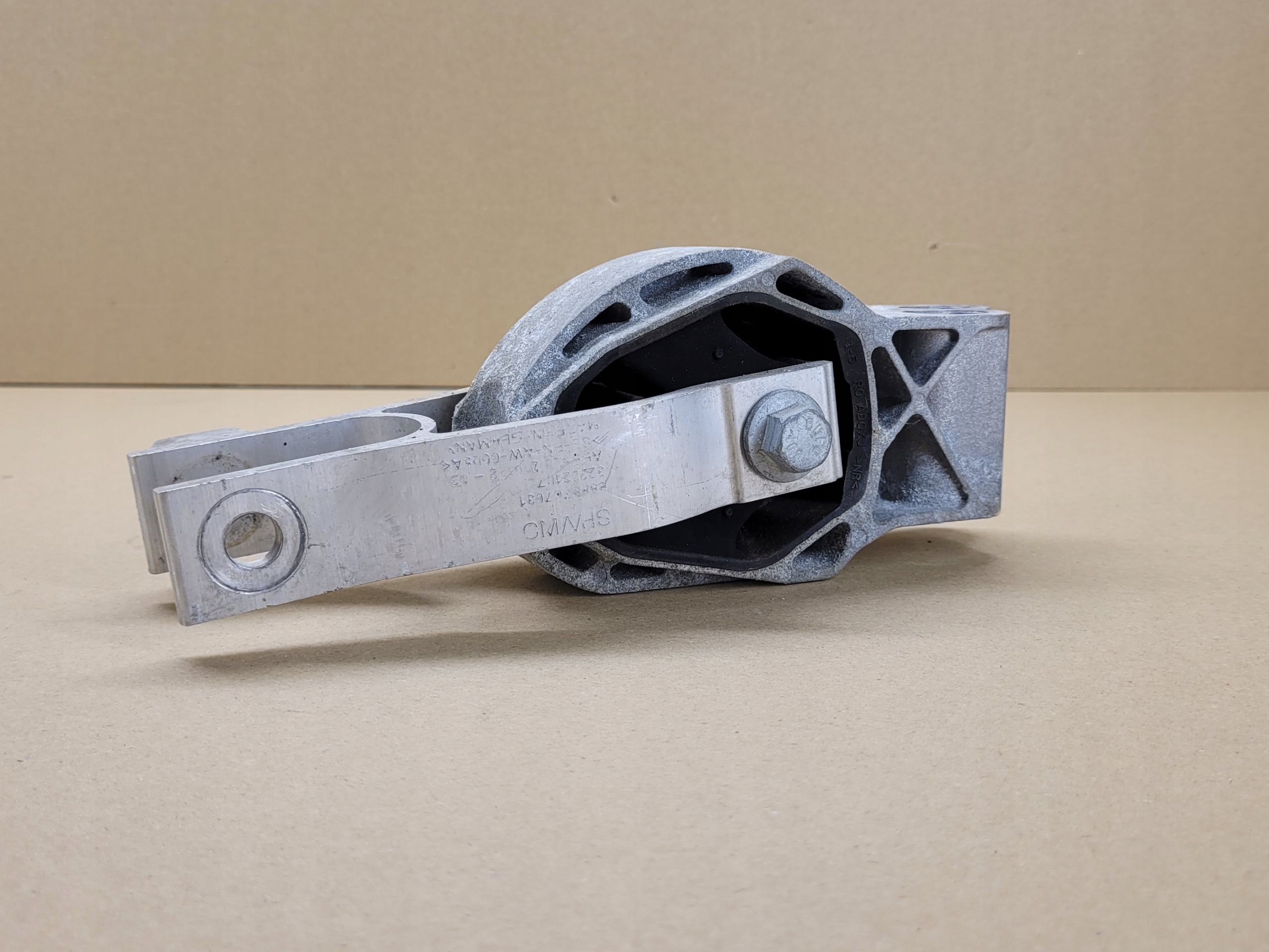 airbag engine mount LYNK & CO 01 2017