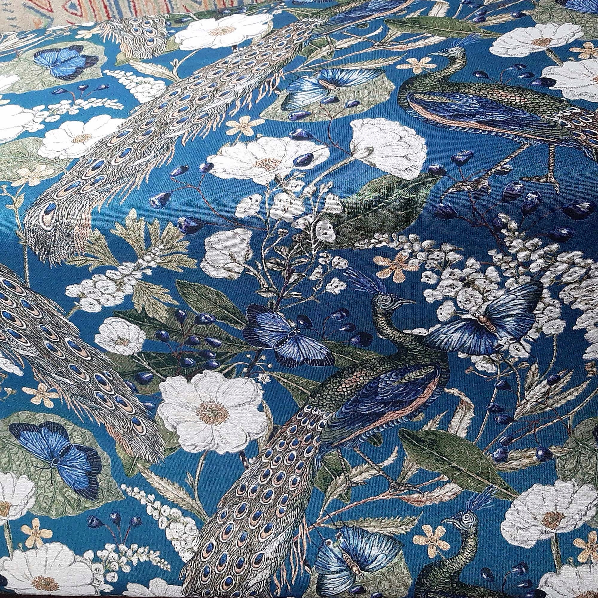 Látka na polštáře a potahová paví modrá