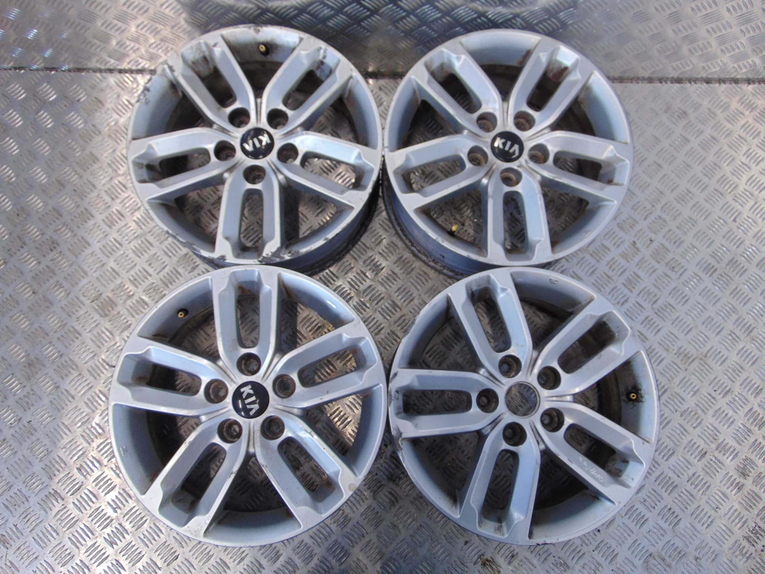 4× Обід алюміній Kia OE 6.5