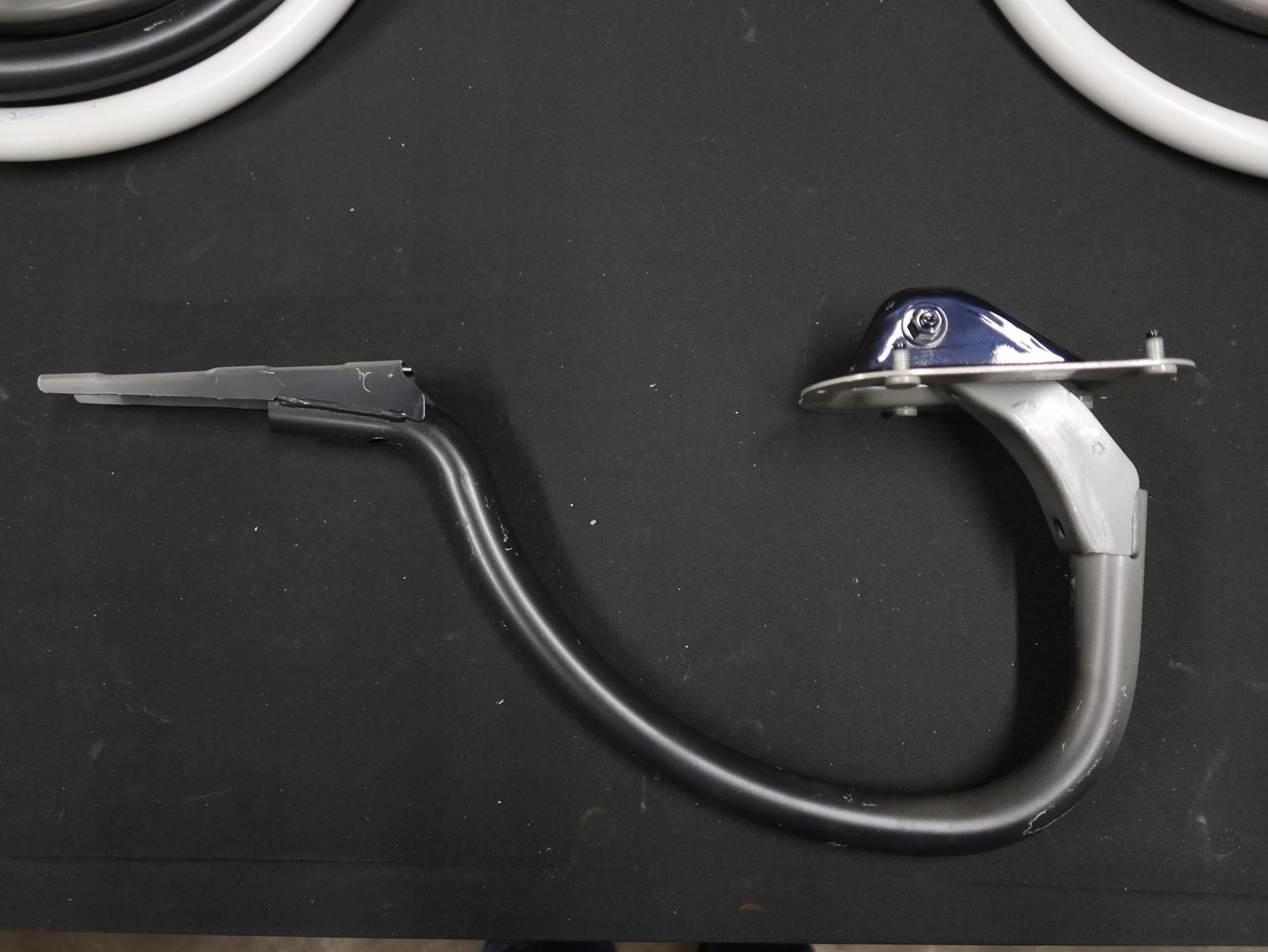 7228499 7228497 - BMW F13 петля крышки багажника левая