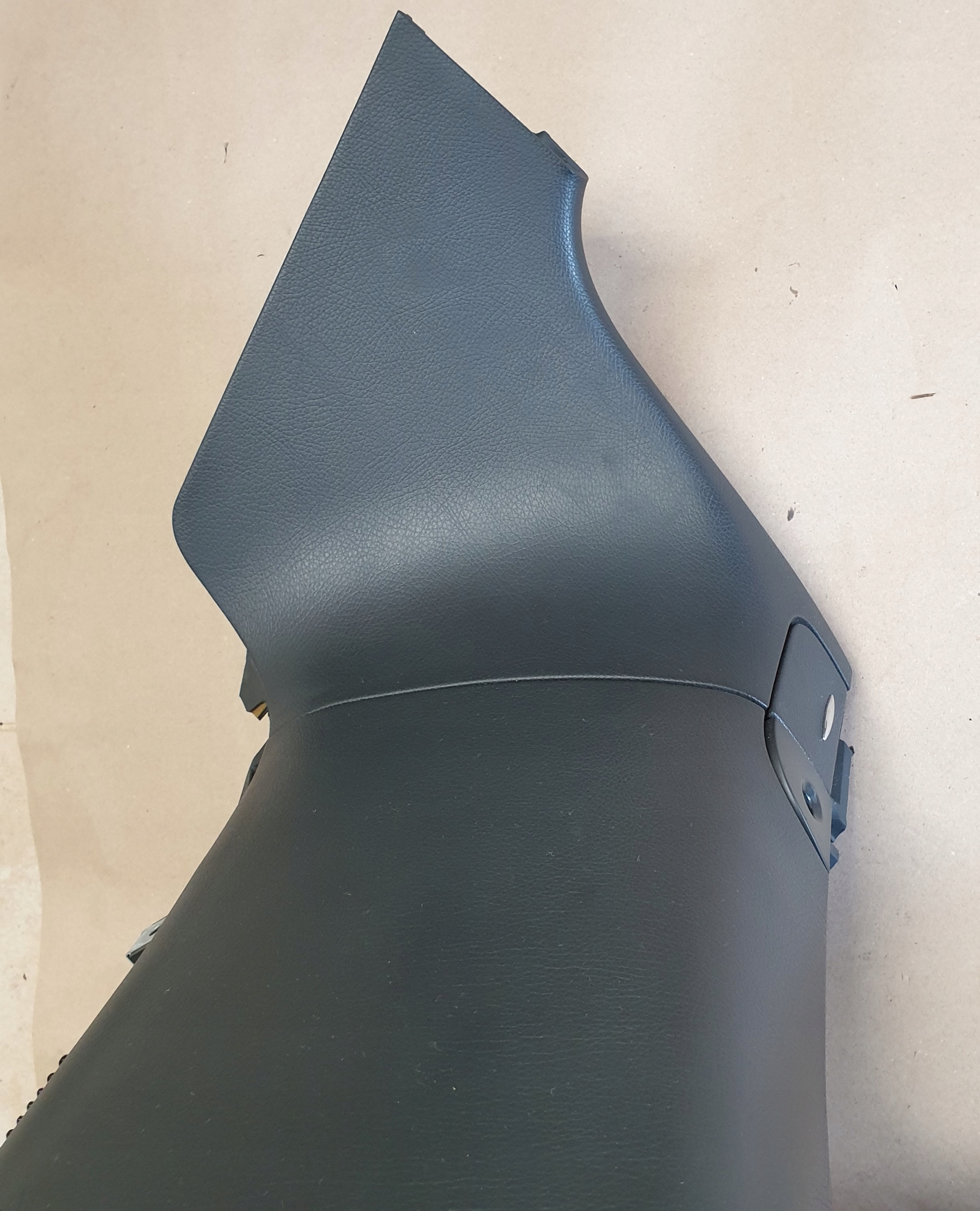 passenger compartment of the passenger front plato MERCEDES E W211 OE EU
