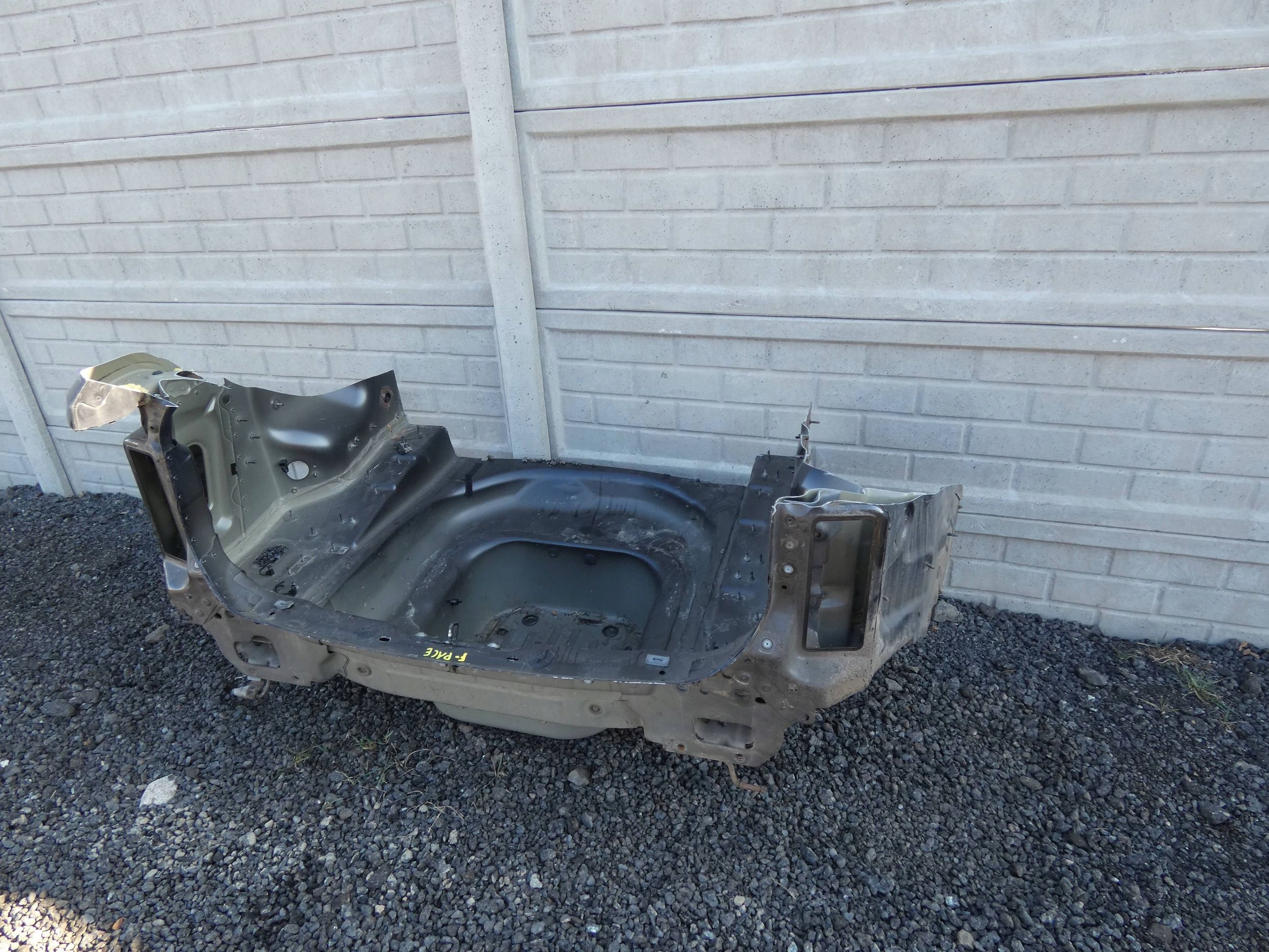 JAGUAR F-PACE X761 sump rear panel quarter pillar rear part