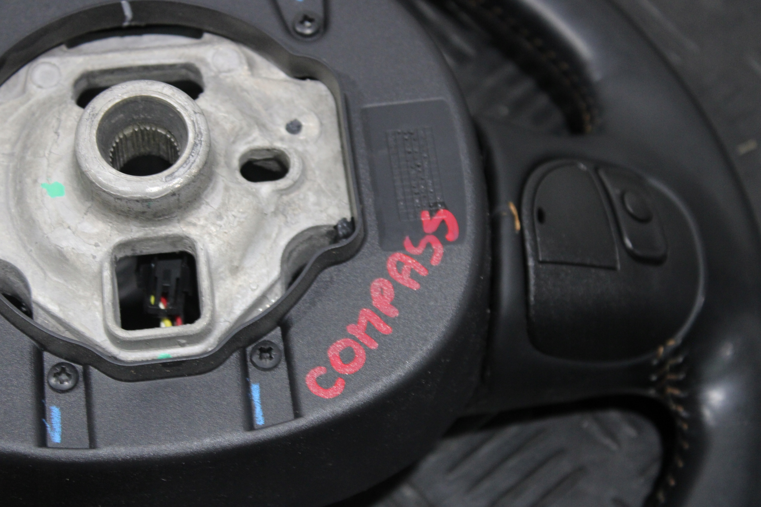 volant MULTIFUNKCJA JEEP COMPASS II 2
