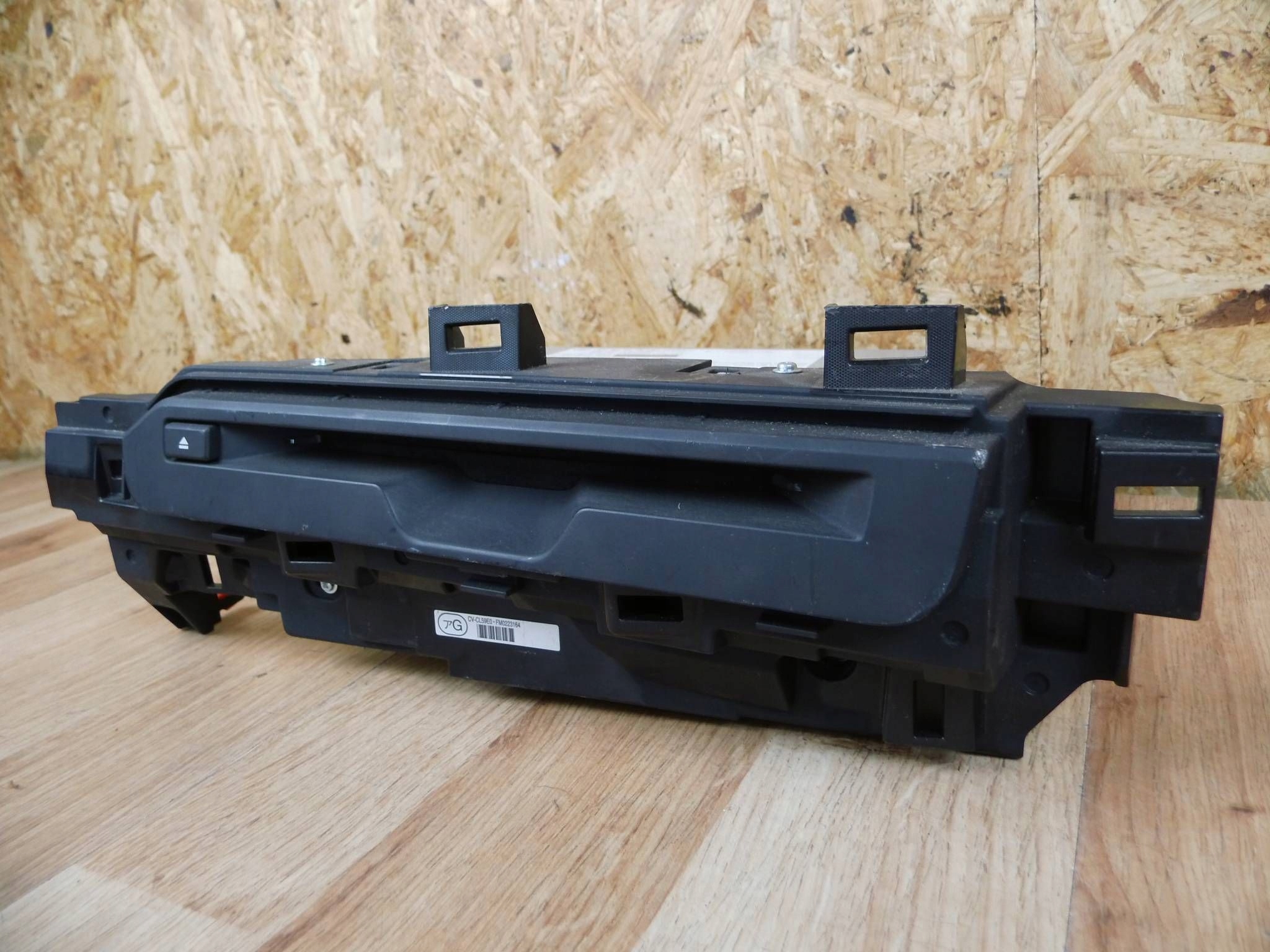 Leux UX odtwarzacz CD 8614076E41 86140-76E41 >