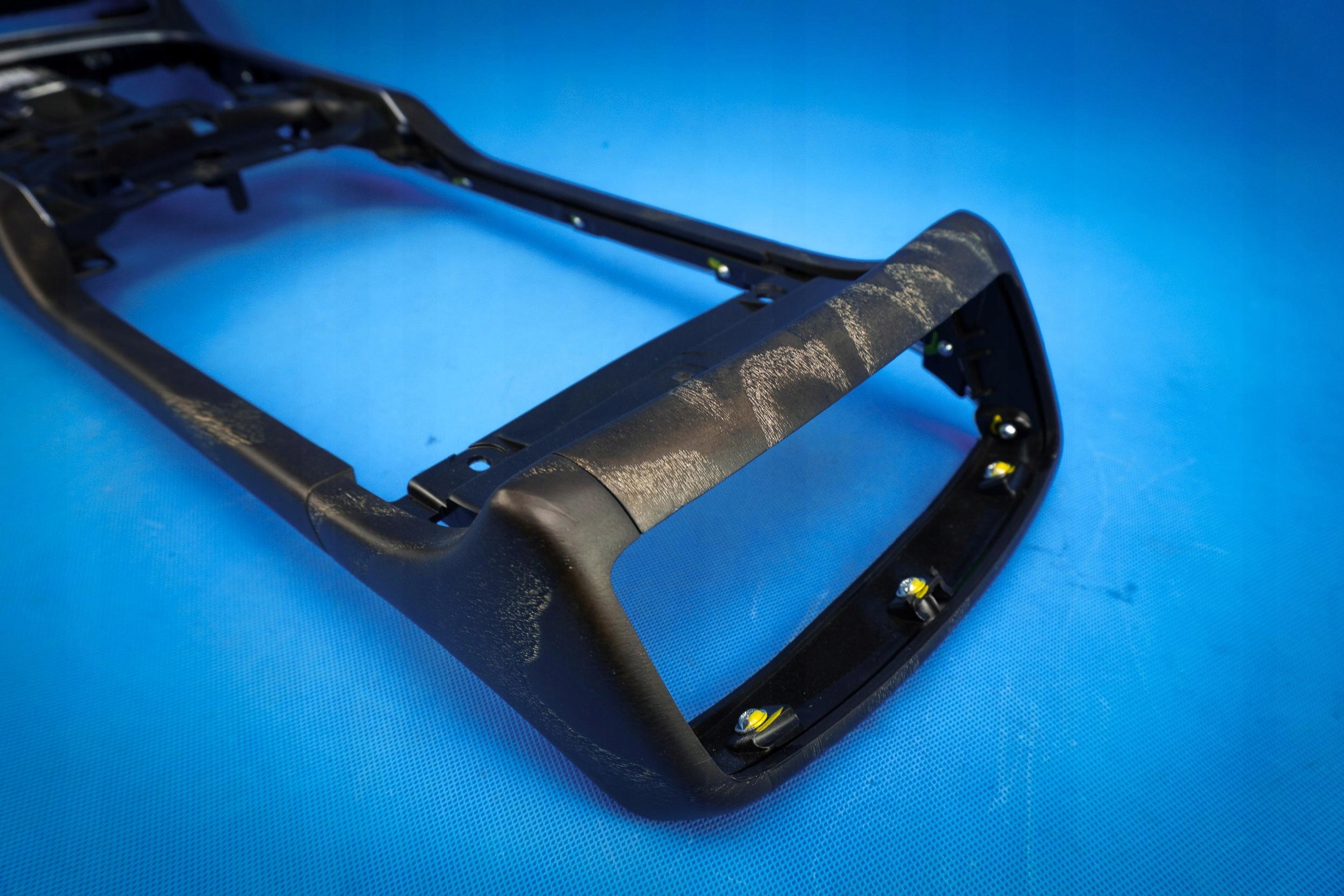 Tunel mitte dekor LED Audi A8 4H1863240AD GQ2