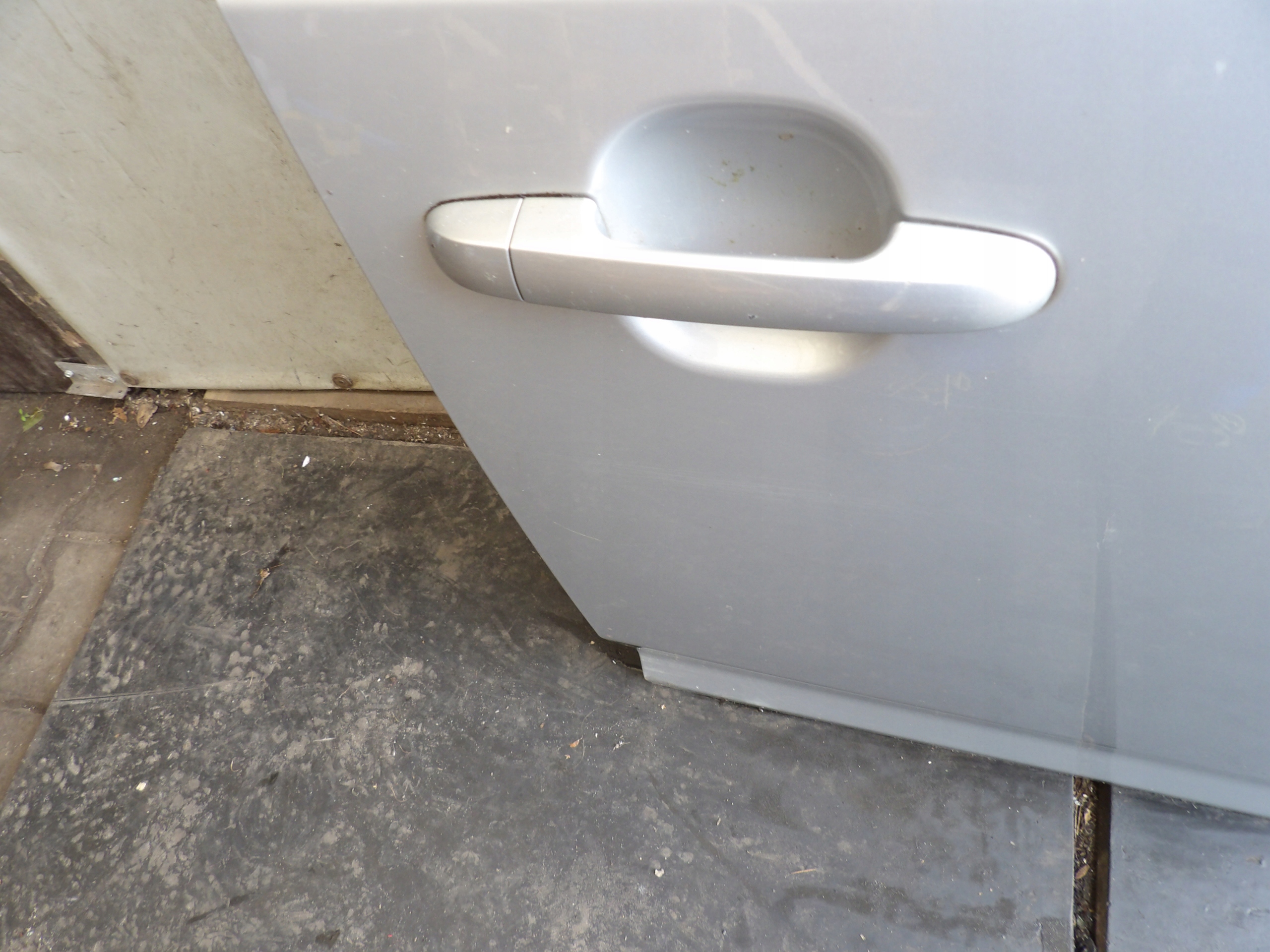 Kia Ceed and door front right HB 5D lak. 9S