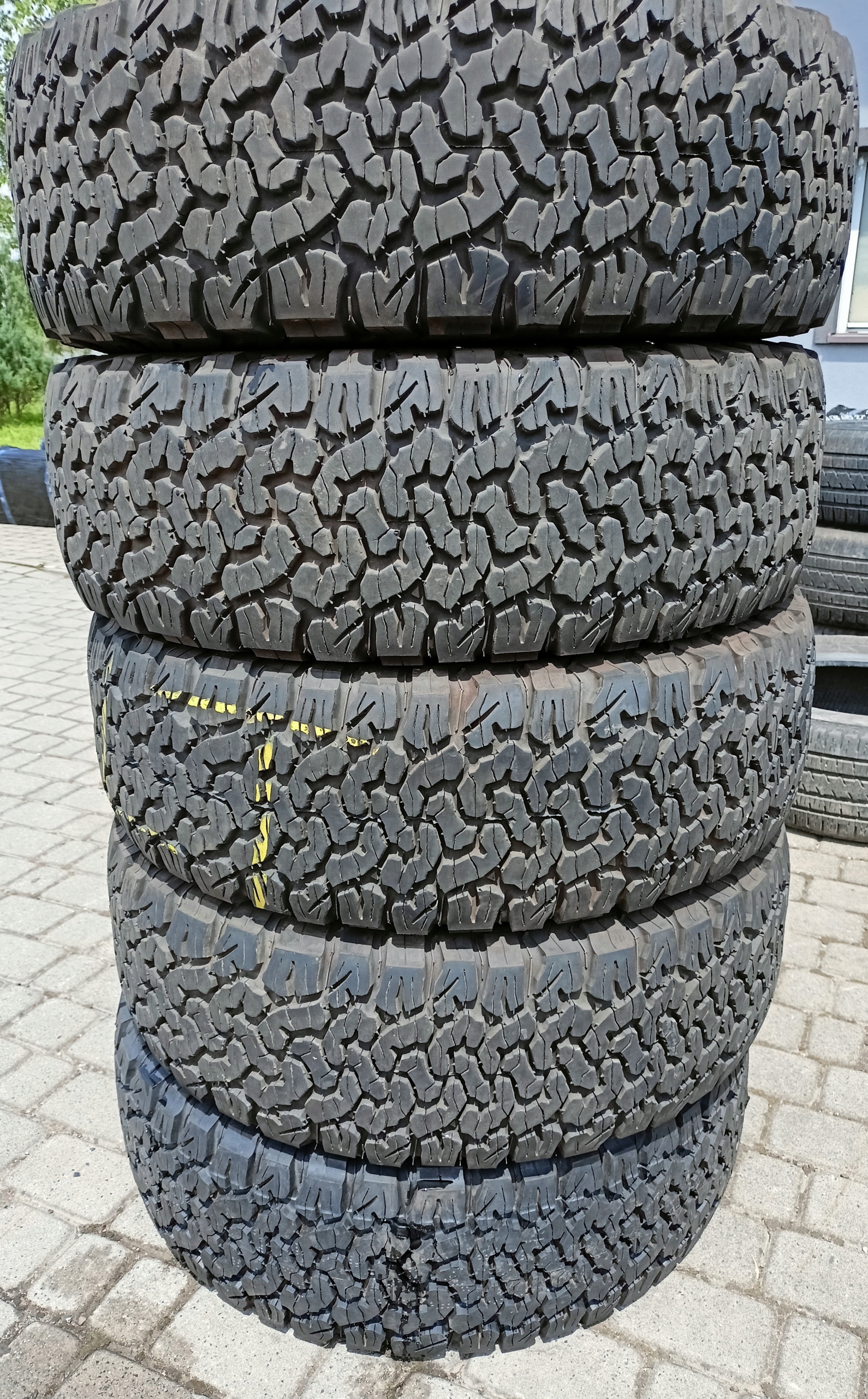 OPONY OPONA BFGOODRICH ALL-TERRAIN T/A K02 LT285/70 R17 116/1130 KOMPLET