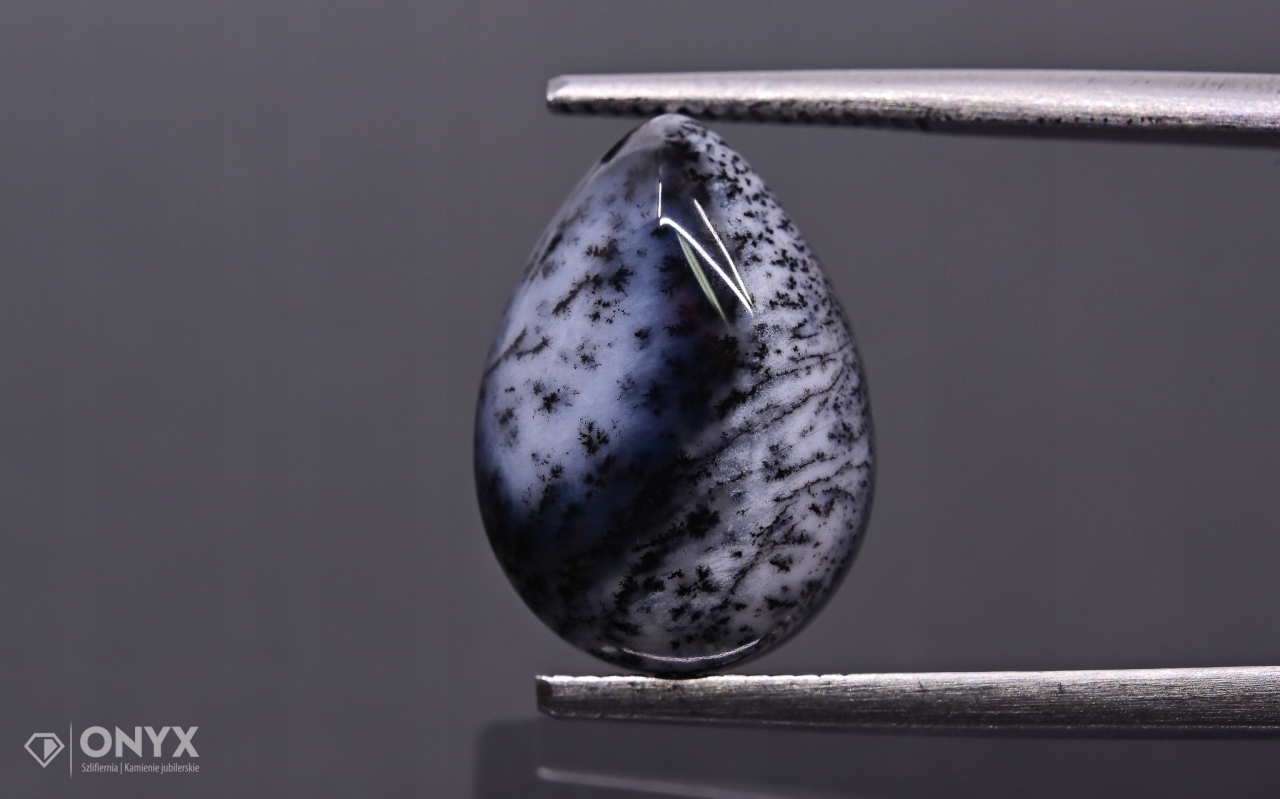 Dendritový achát z Turecka kabošon slza 14x10 mm