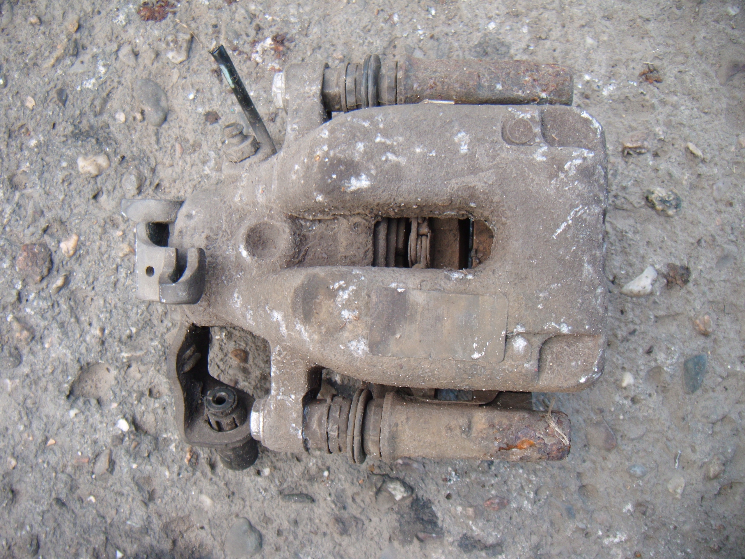 CITROEN C3 PICASSO 08-12 1.4 VTI ZACISK HAMULCOWY PRAWY TYŁ