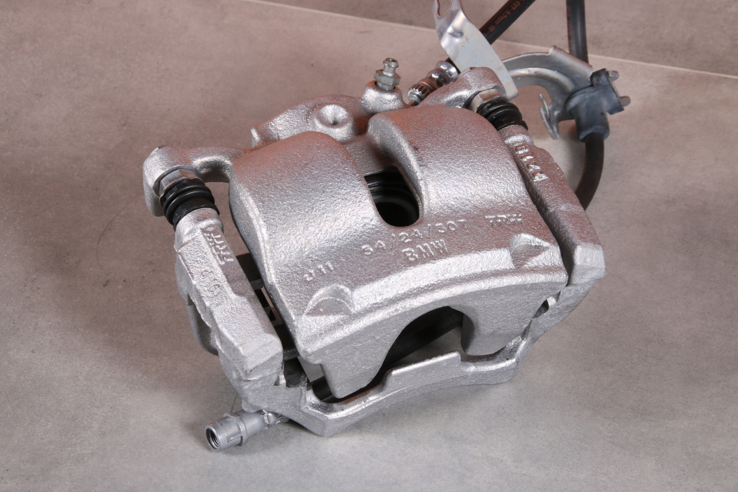 BMW G20 G21 G22 G23 caliper brake right front front 6860265 54/24/307