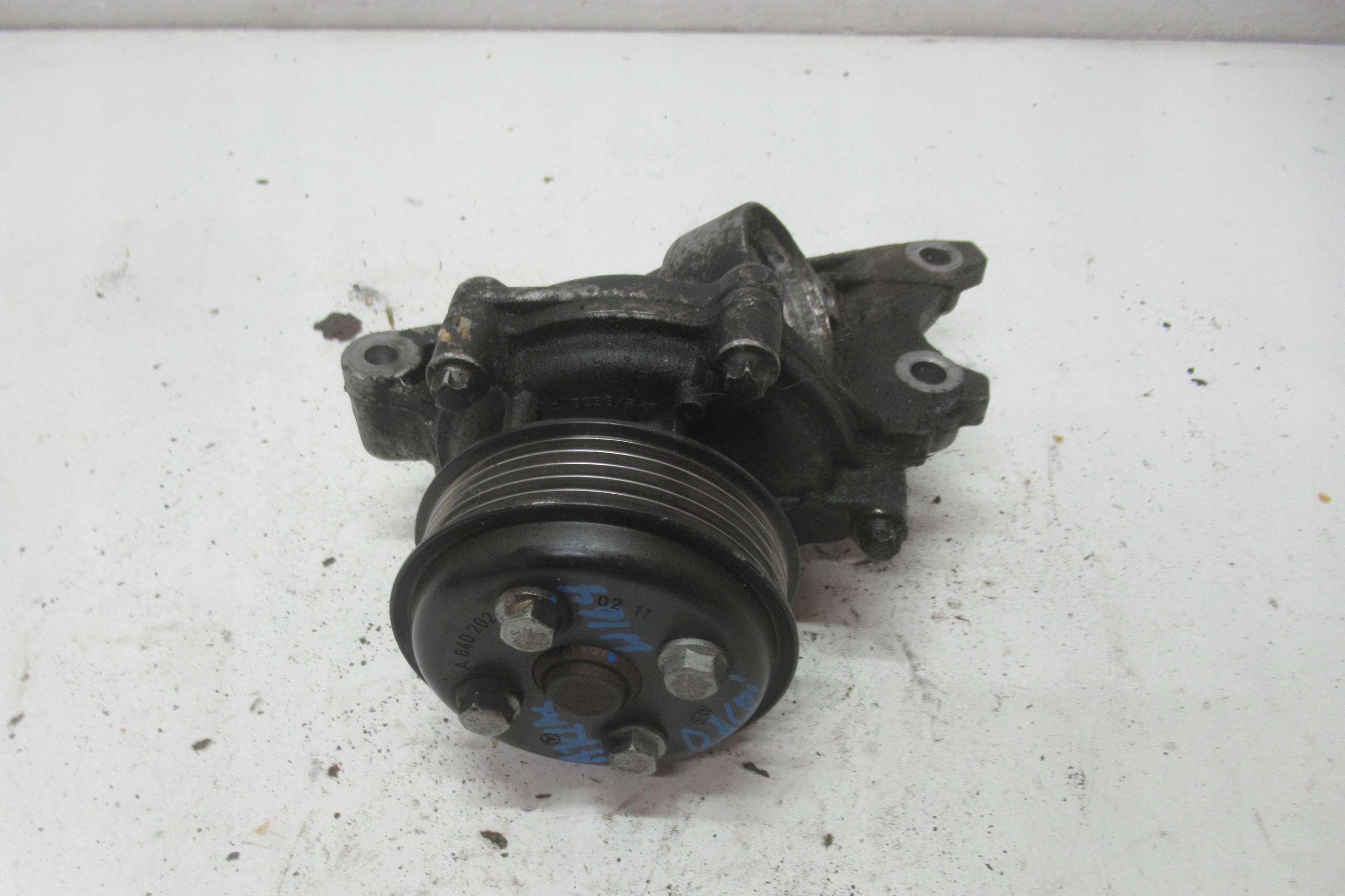 MERCEDES W169 water pump A6402010001