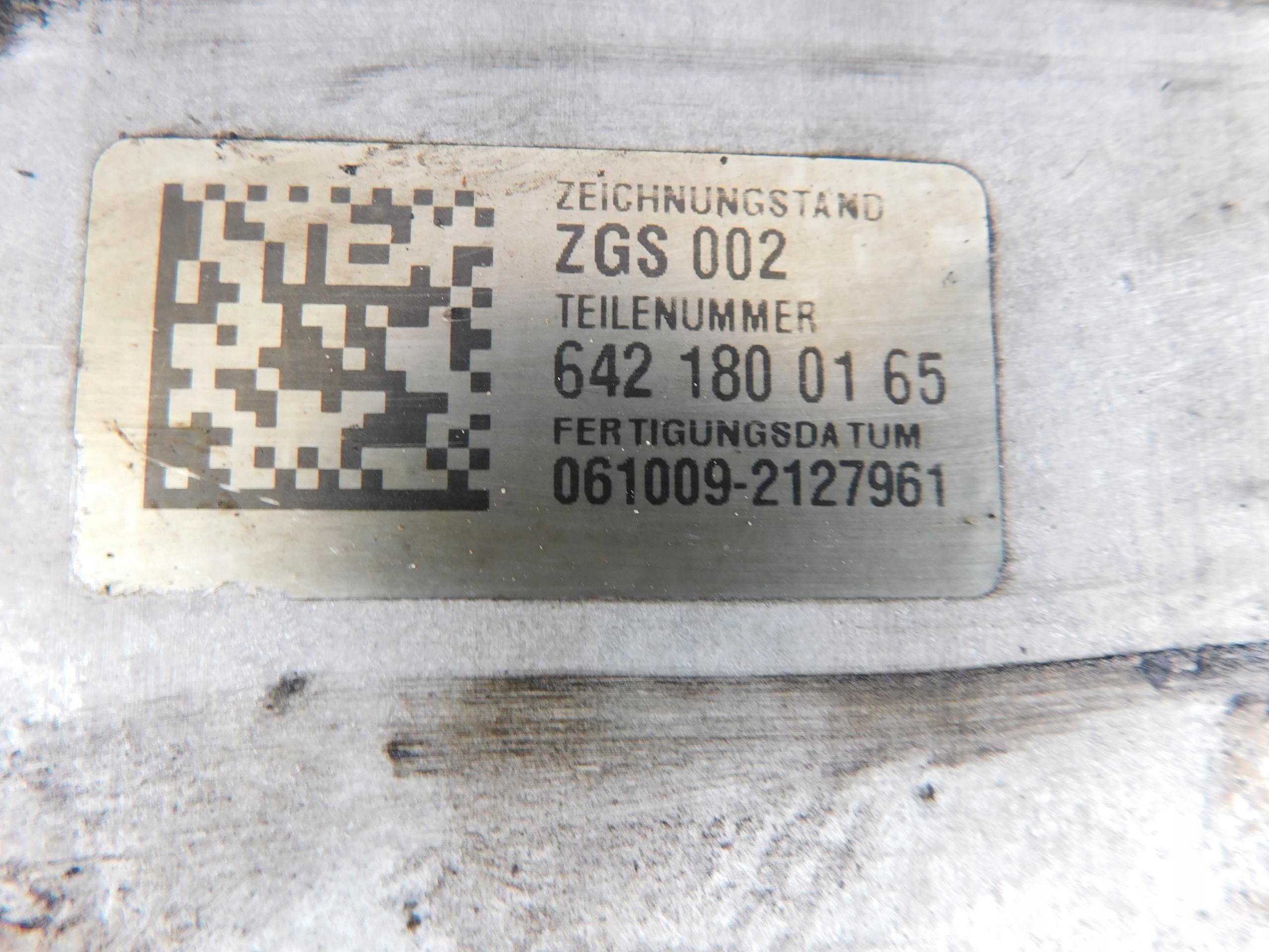 Mercedes Sprinter 906 3.0 V6 radiatore olio 6421800165