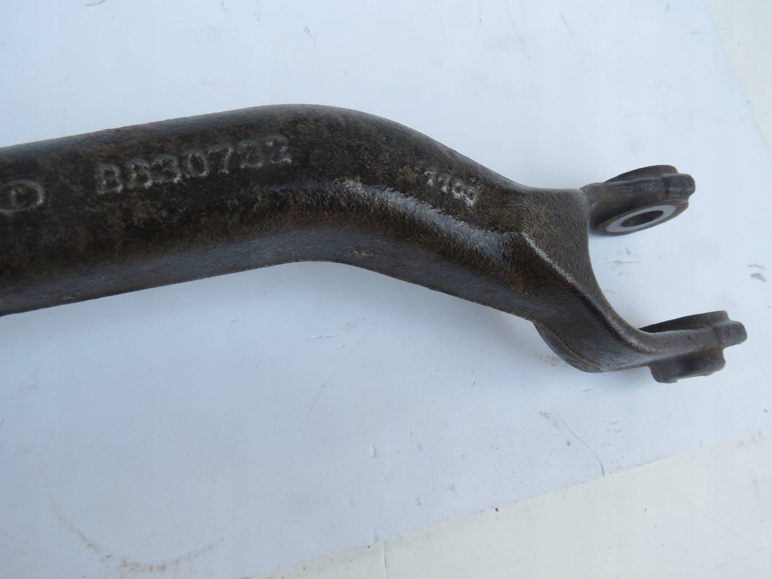 Querlenker links heck AWD VOLVO XC90 und 8630782 8630783