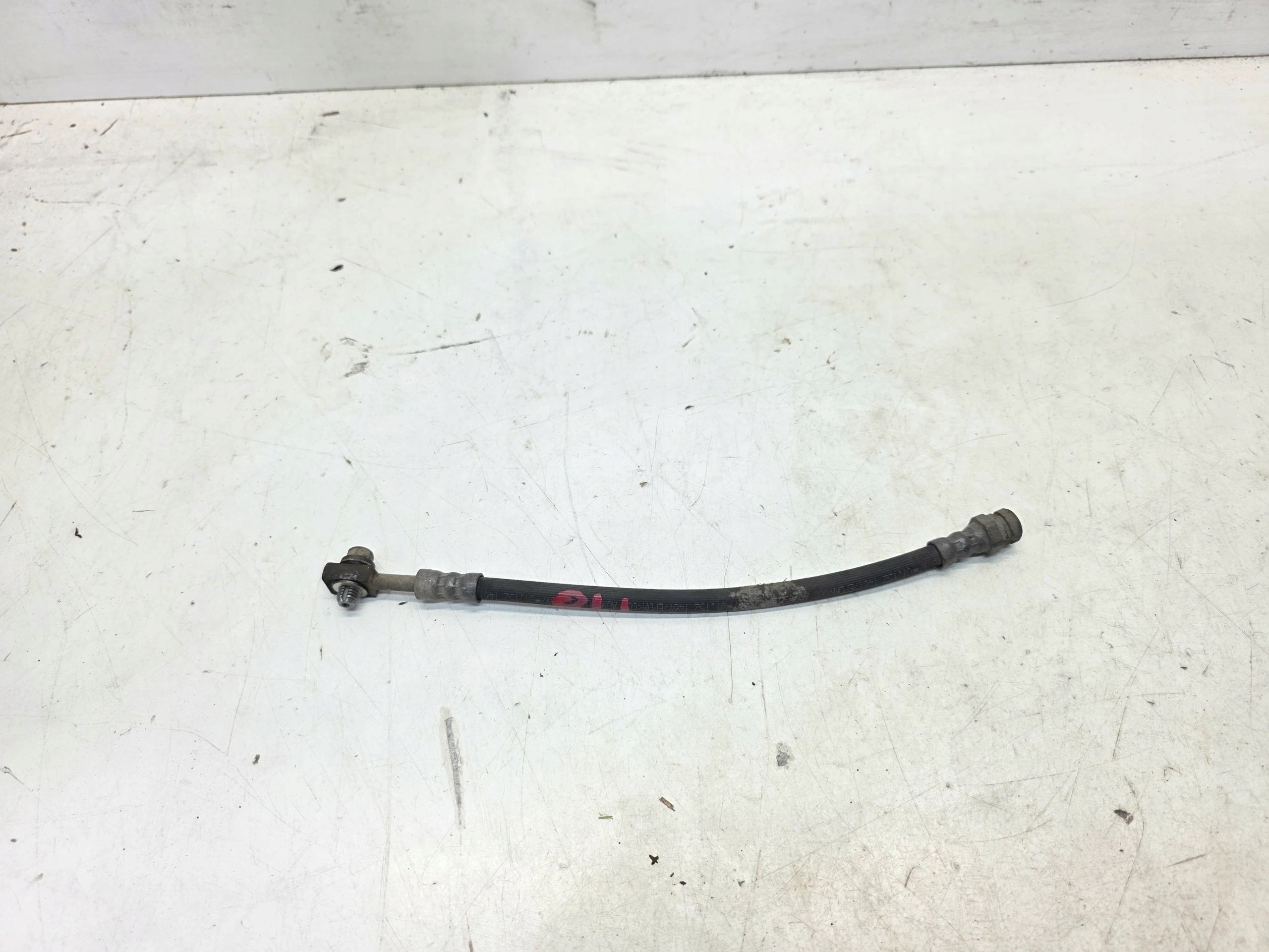 vedení brzdový třmenu záď AUDI A4 B9 8W0611775C