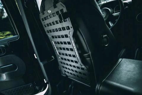 Панель MOLLE для передніх сидінь автомобіля з сумками