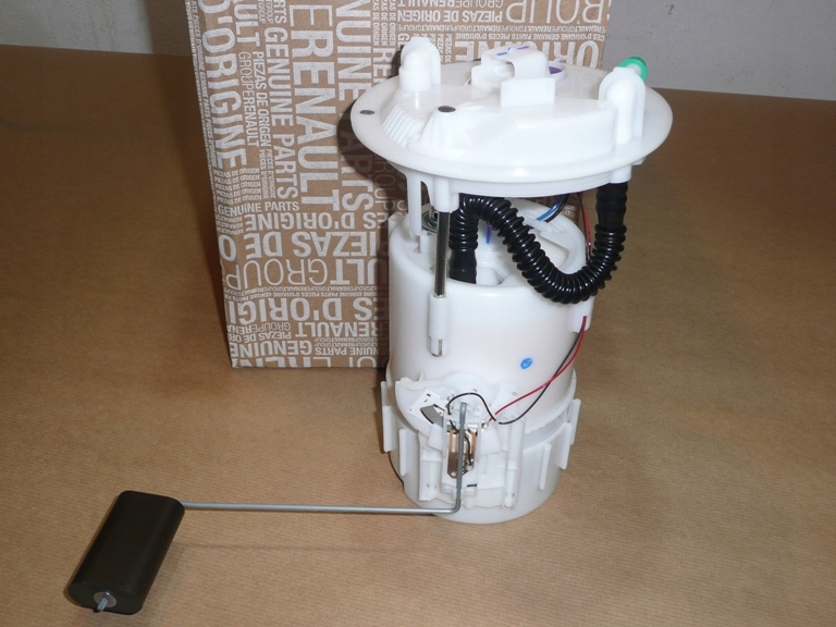 POMPA PALIWA KPL.R LAGUNA III 2.0 16V 172020092R Typ samochodu Samochody osobowe