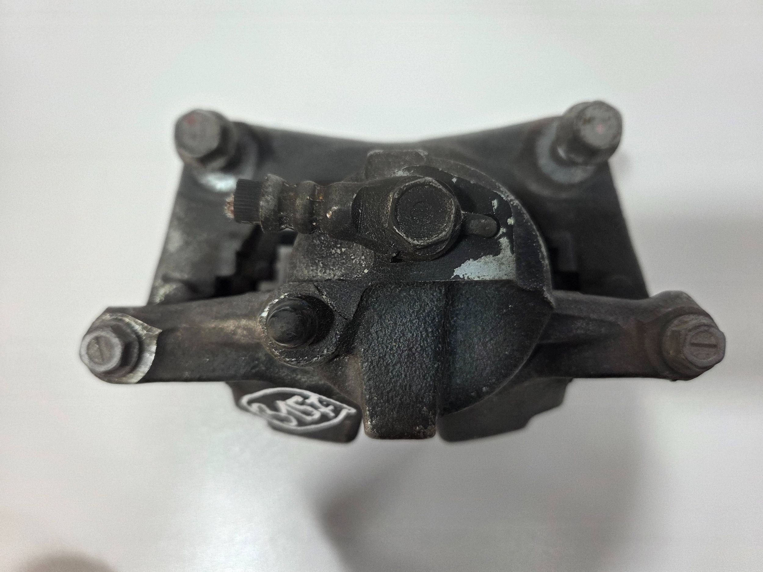Toyota C-HR and caliper brake front right (B157)