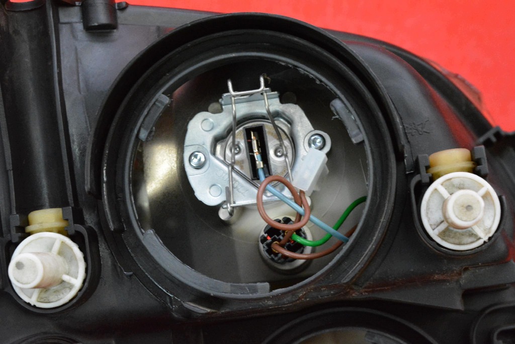 REFLEKTOR left light front EU 93321052 OPEL MERIVA A LIFT 04-10