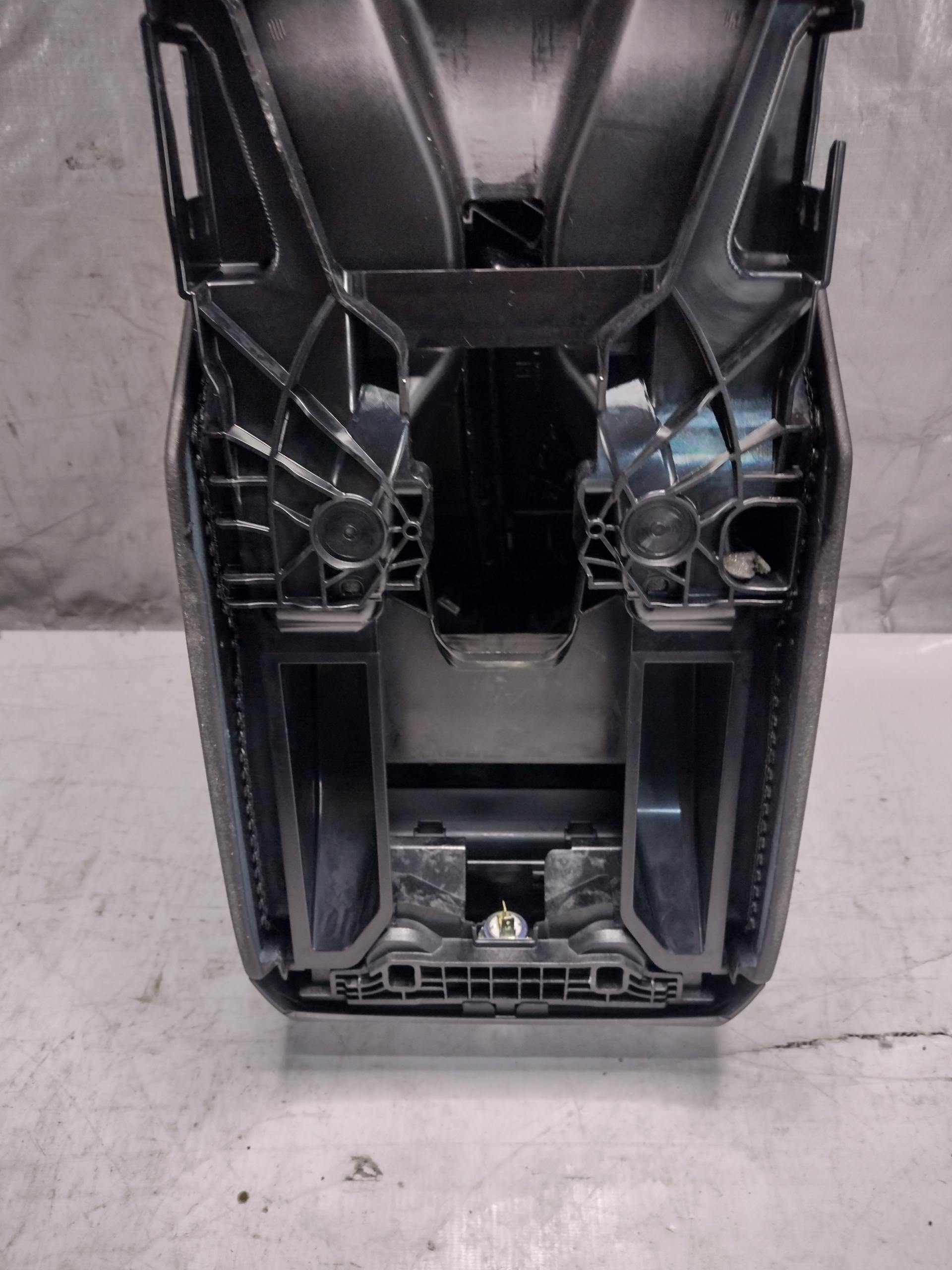 Tunel central armrest BMW F11 UK