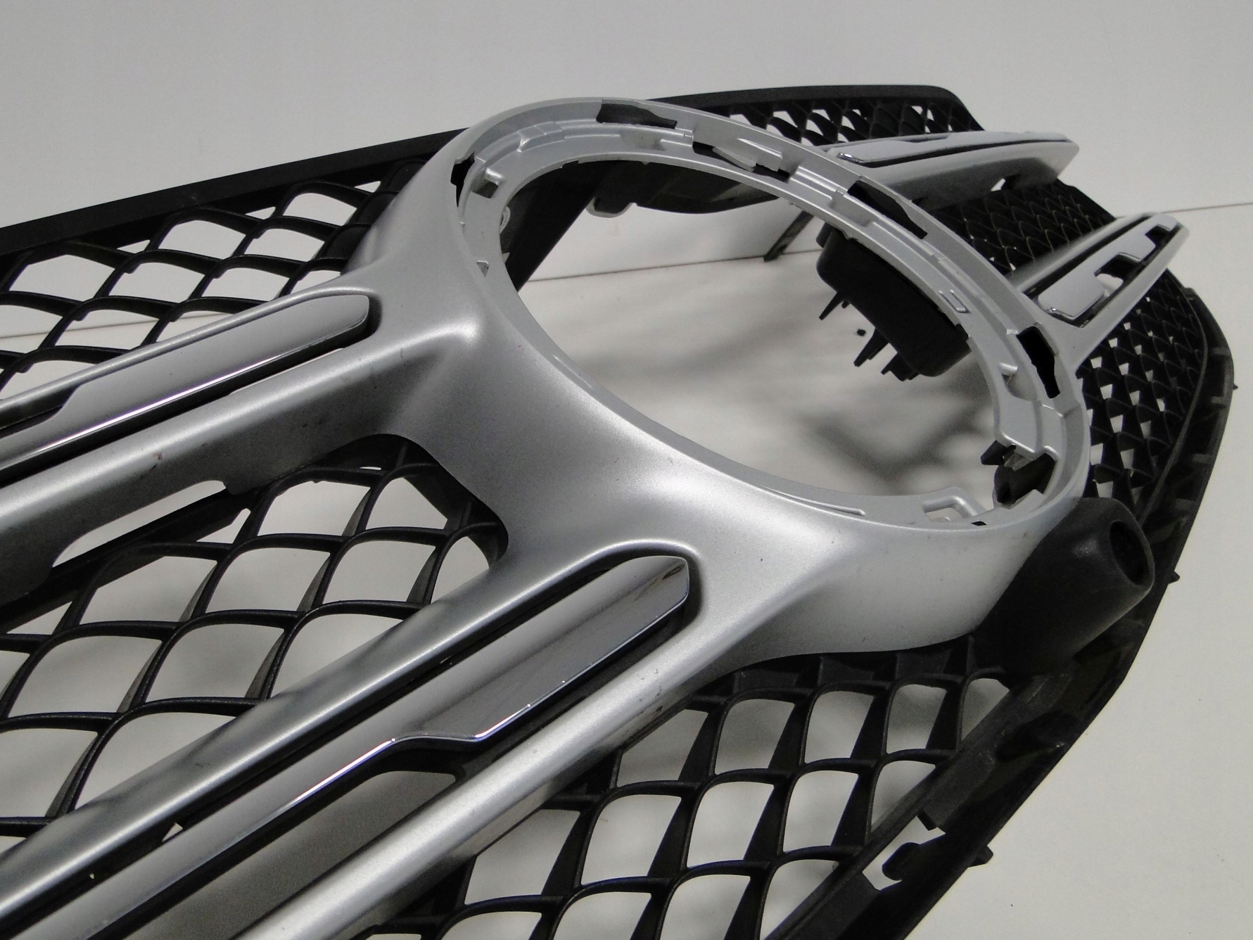 MERCEDES GLC X253 253 SUV LIFT GRILL ATRAPA KAMERA RADAR Producent części Mercedes-Benz OE