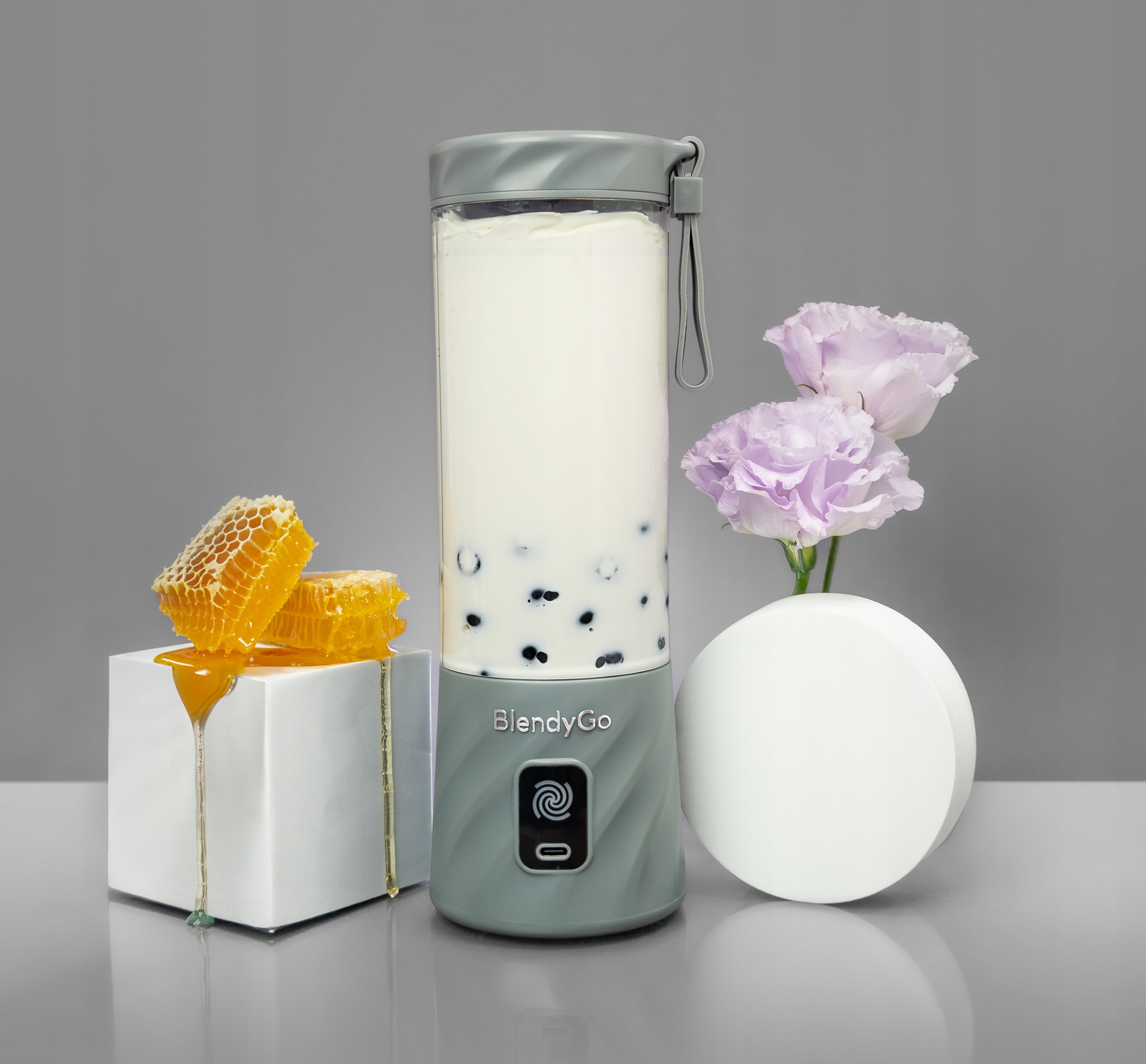 BLENDYGO 3 Przenośny Blender Smoothie USB 550ml BPA Free Szary — miniatura 15