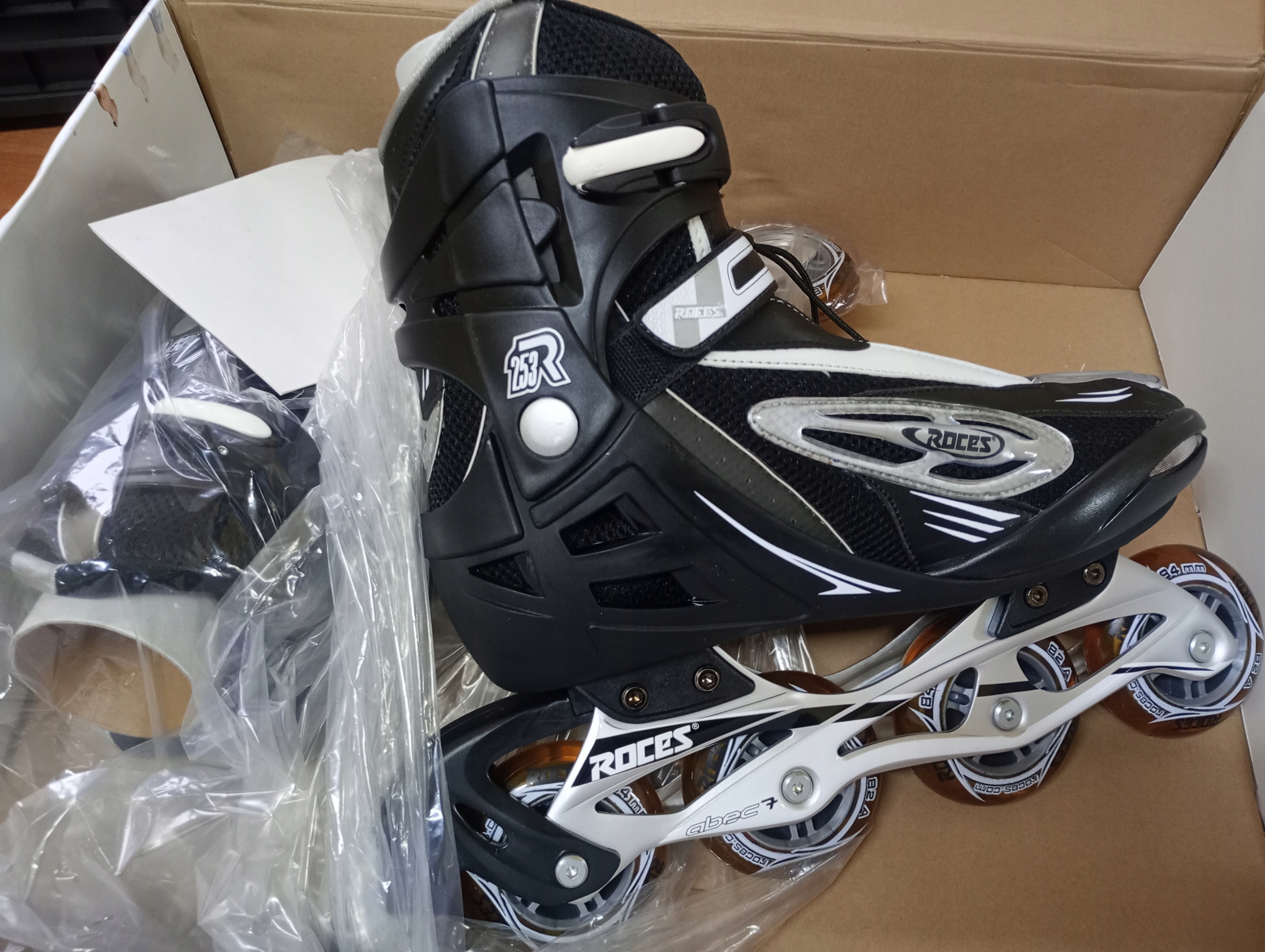 Kolečkové Brusle Roces R253F velikost 45