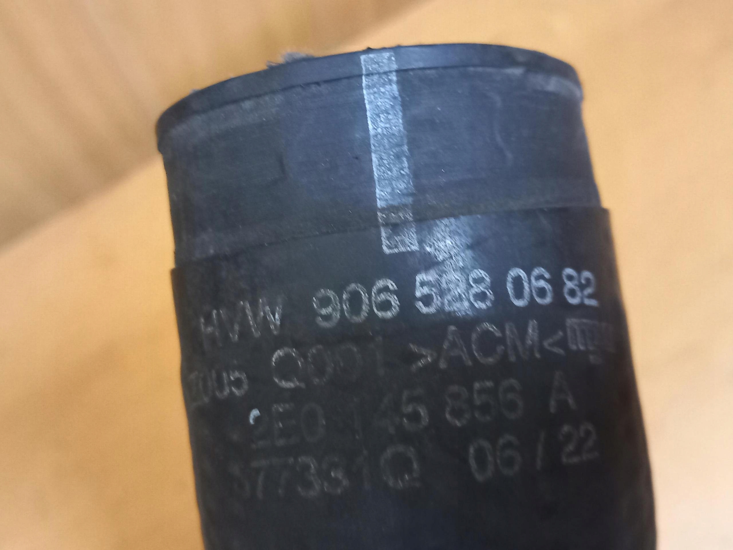 cijev prijenos interkulera VW CRAFTER 2.5 TDI 2E0145856A 06-11