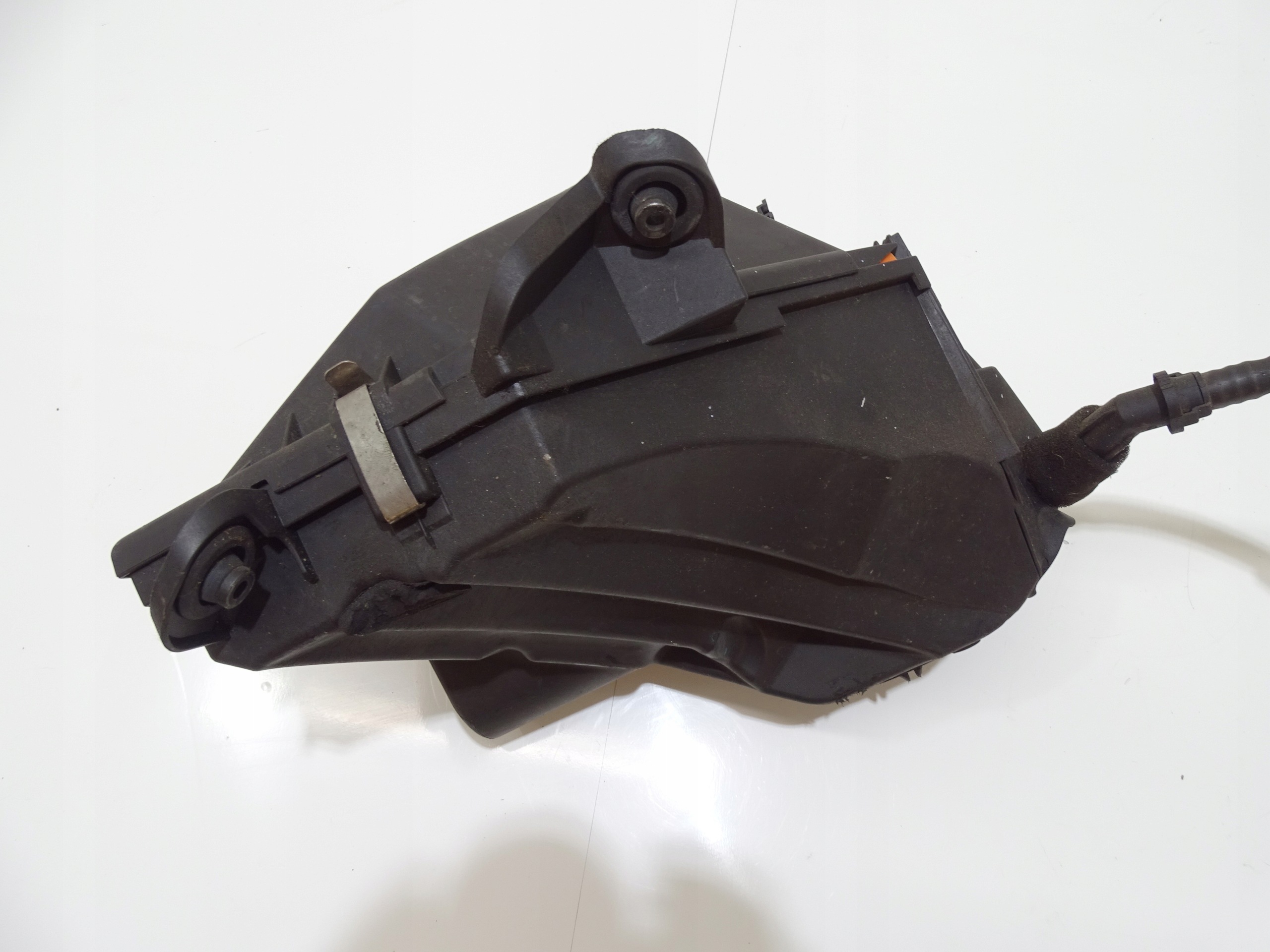 Gehäuse filter luft BMW E90 E91 LCI N47 7797467