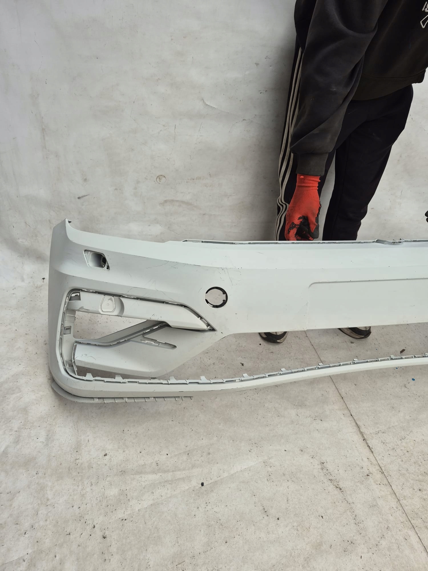 VW TOURAN 5TA R-LINE 15- bumper front front SPR 5TA807221M