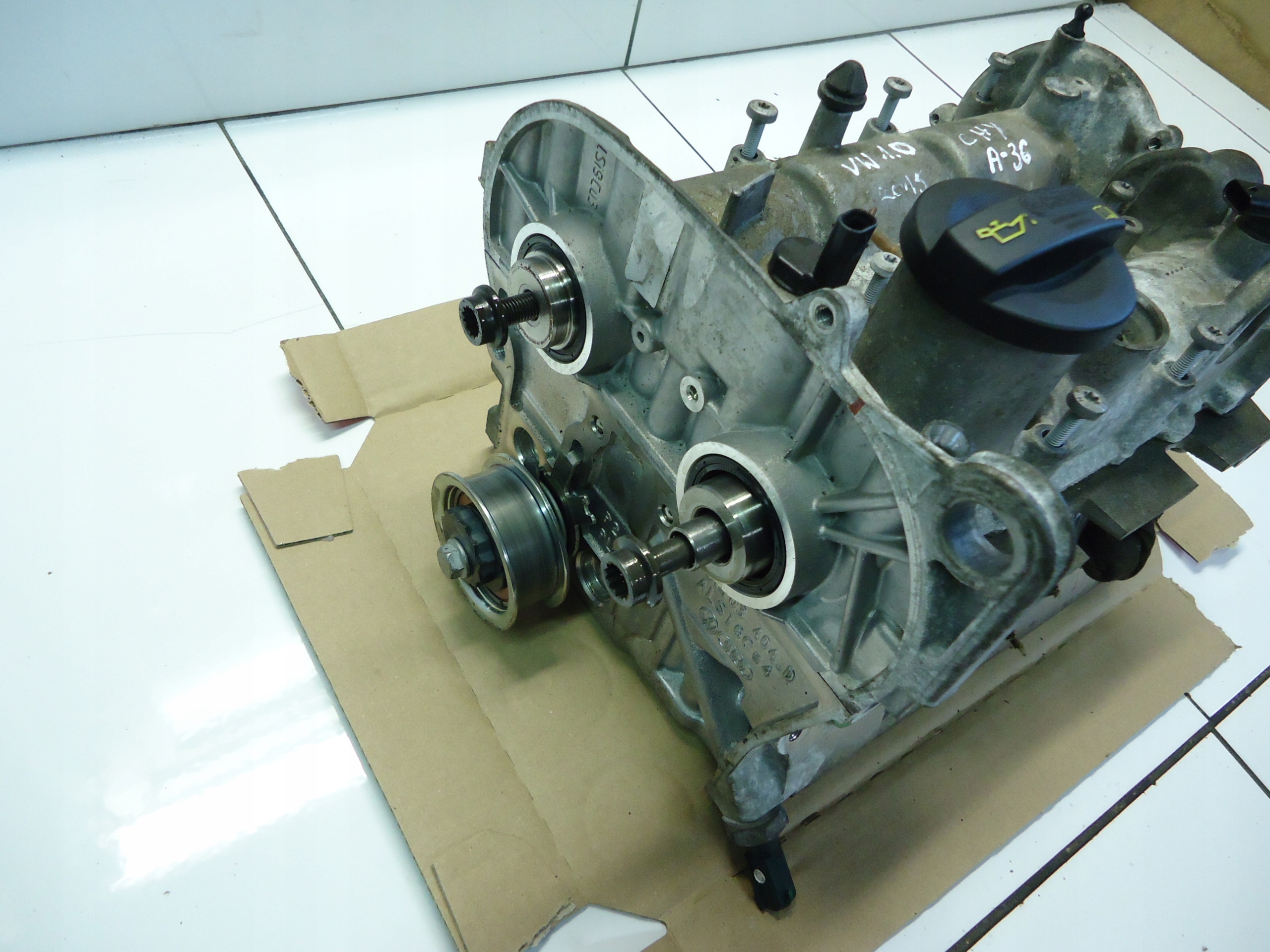 VW UP SEAT MII 1.0 CHY TESTATA 04C103404D