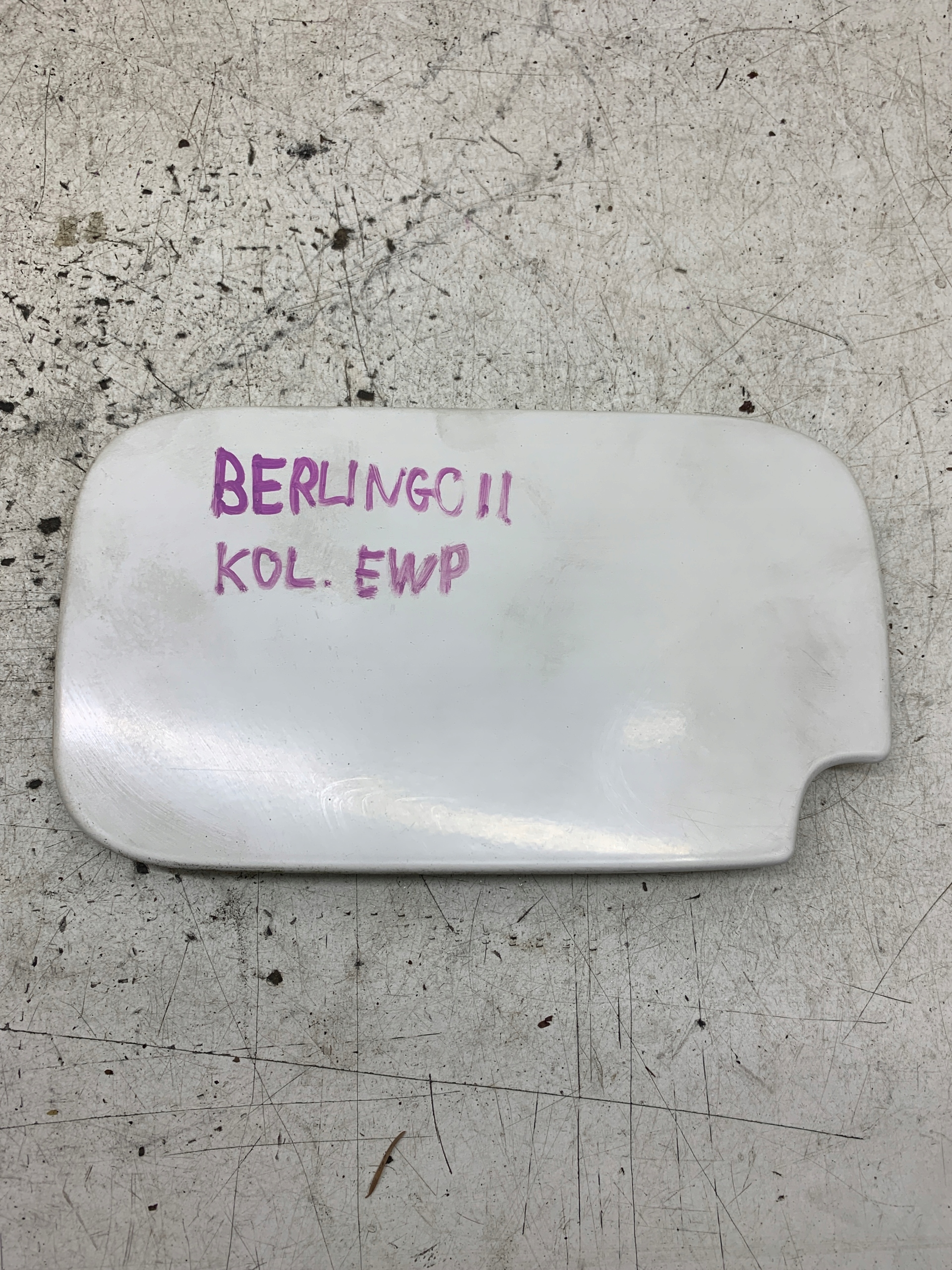 Tankklappe des Kraftstoffsbehälters CITROEN BERLINGO II EWP