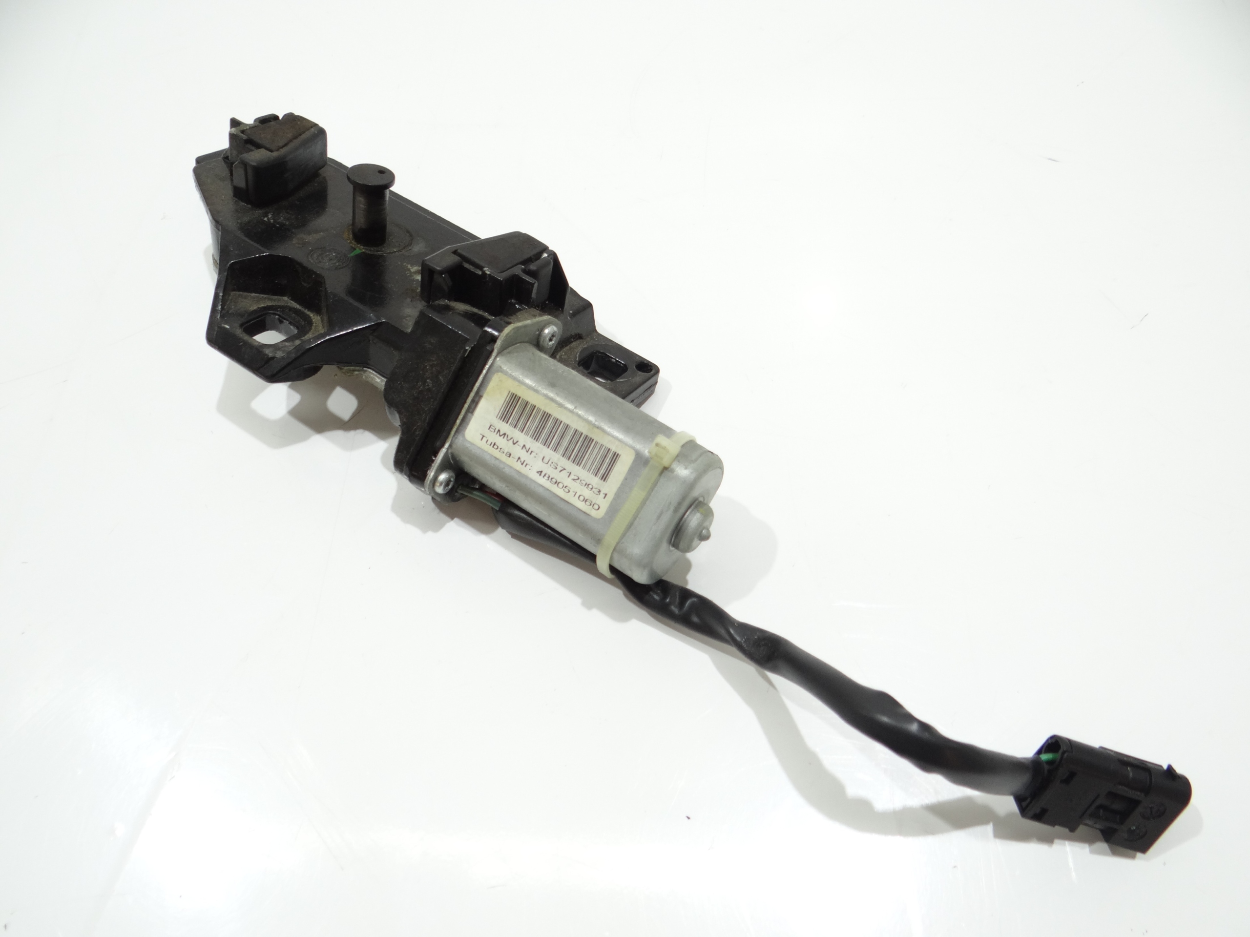 lock RYGIEL bonnet boot BMW E61 LCI 7129931 (4570733)