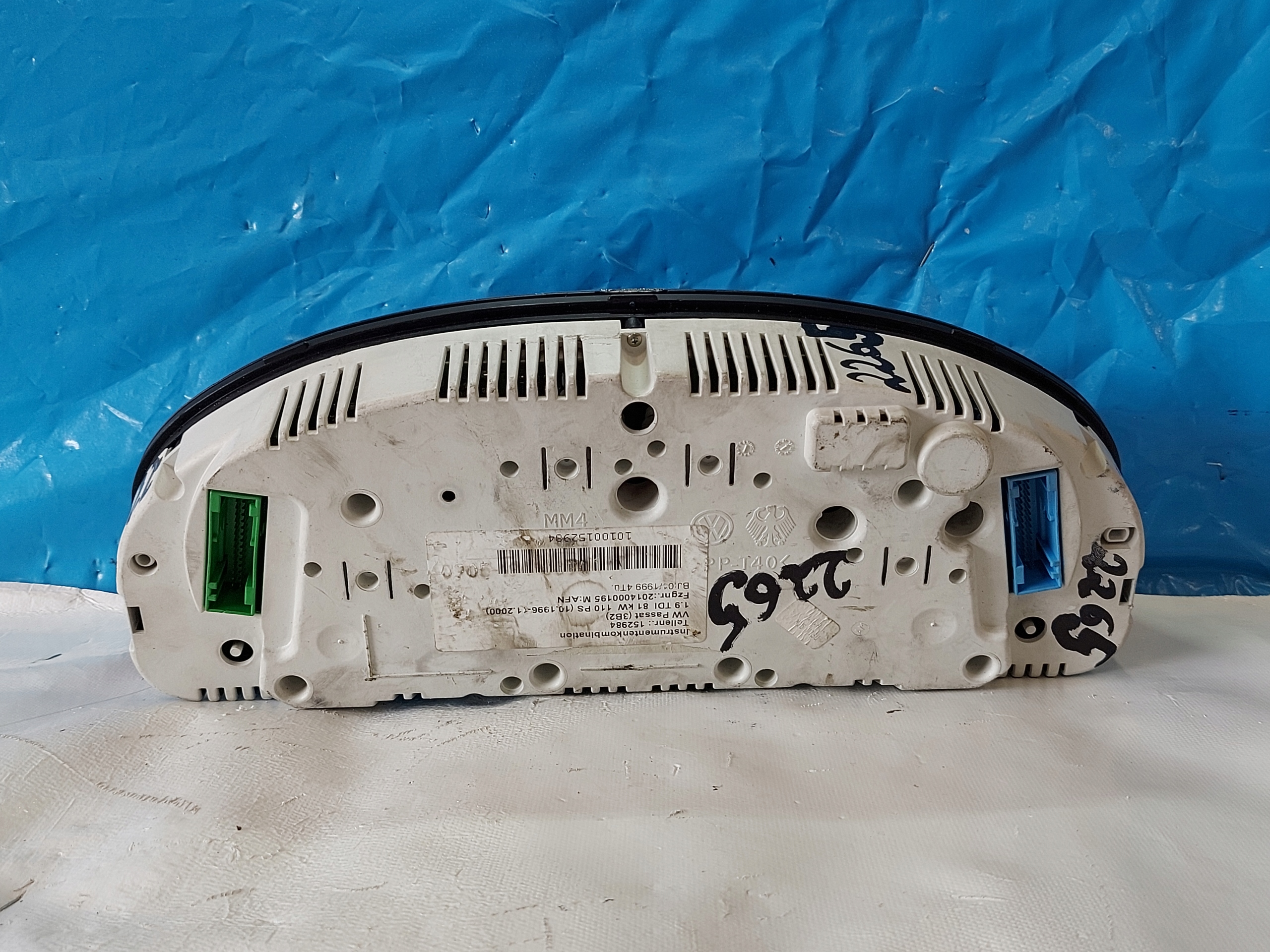 dials clock VW PASSAT B5 1.9 TDI 09051969906