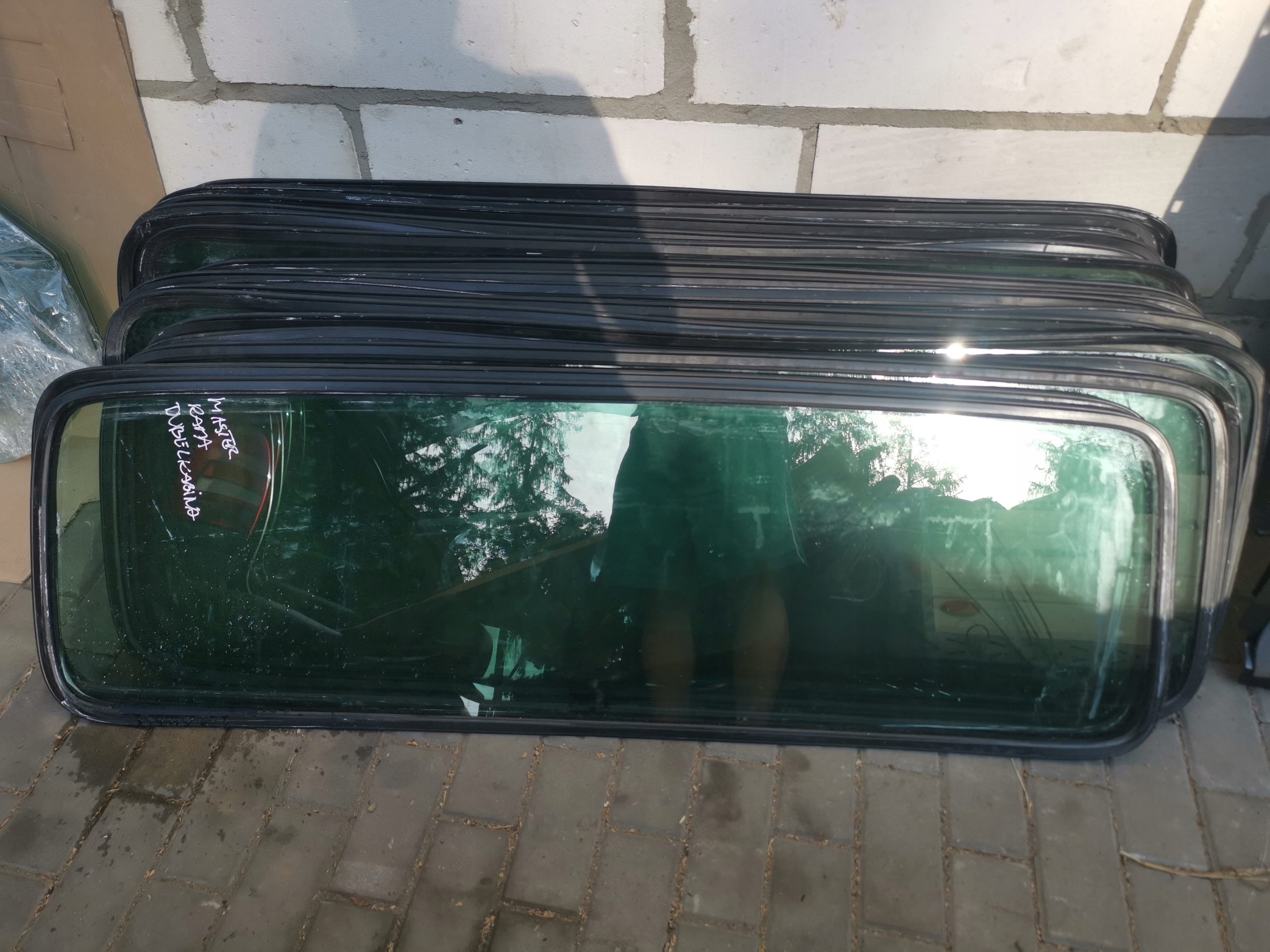 SZYBA TYŁ DOKA KABINA RENAULT MASTER III MOVANO 3 09-