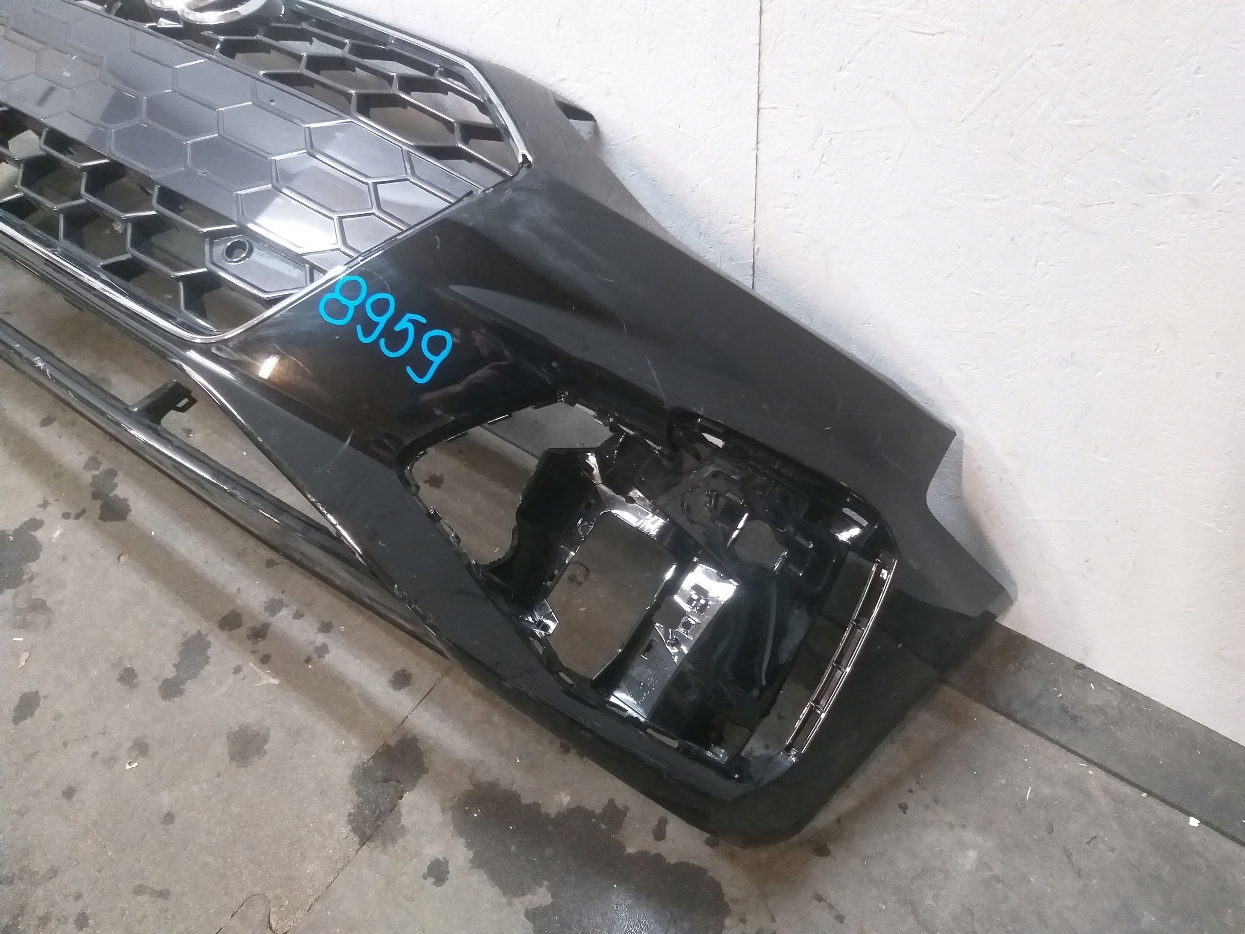 BUMPER FRONT AUDI A4 B9 S LINE LIFT 8W