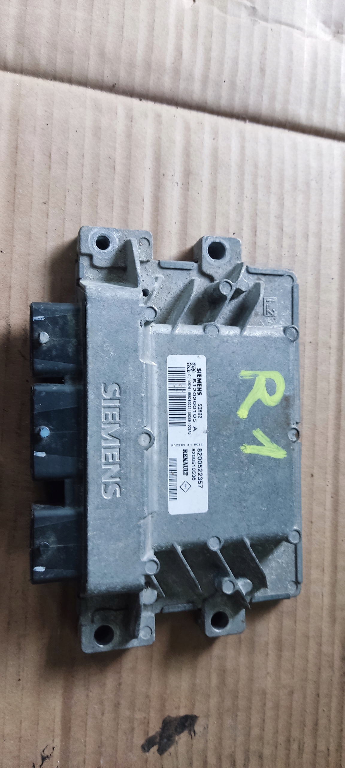 KOMPUTER SILNIKA RENAULT S120200105A 8200522357 8200510536