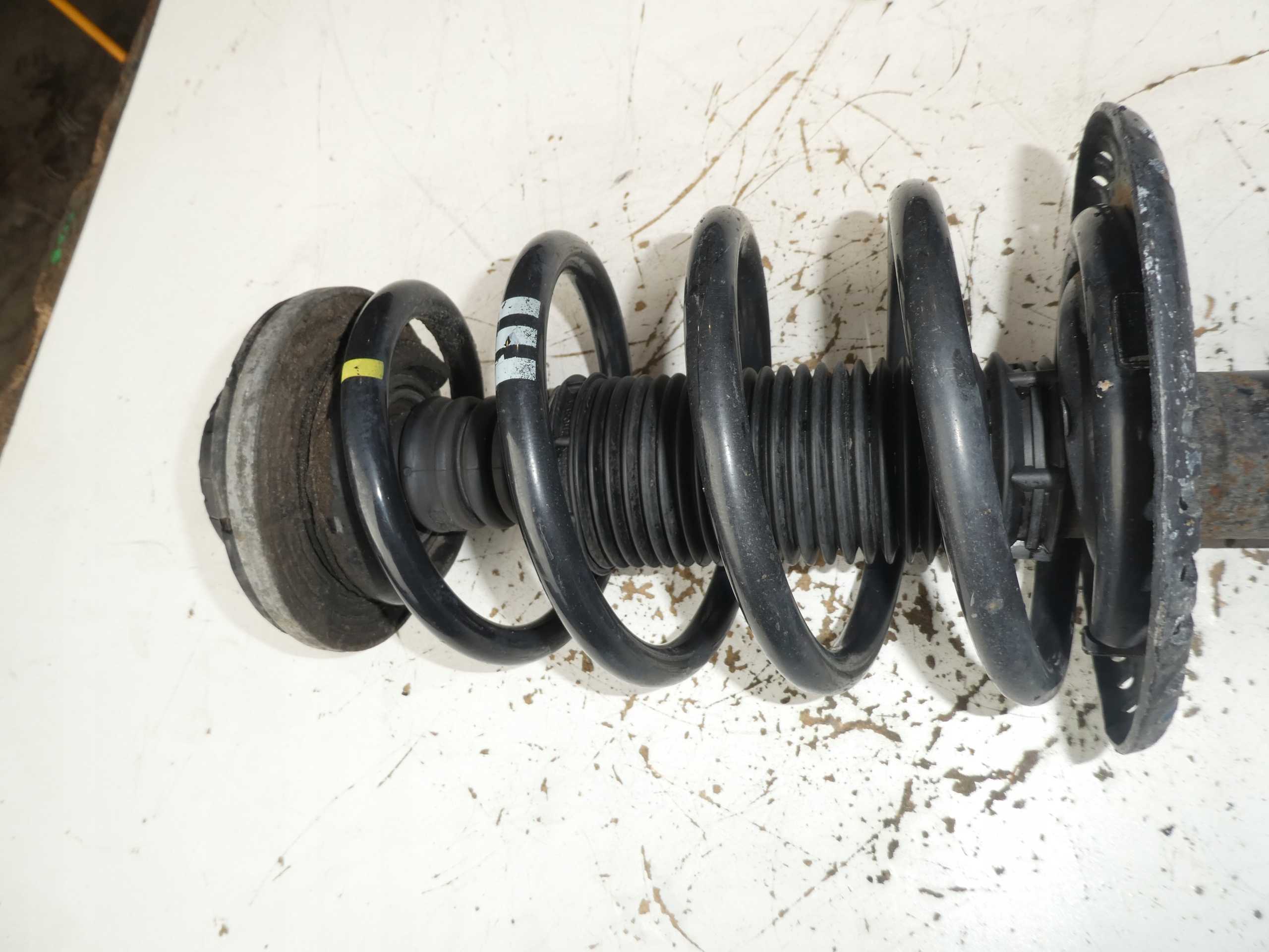 VW T5 7E T6 2.0 TDI shock absorber front