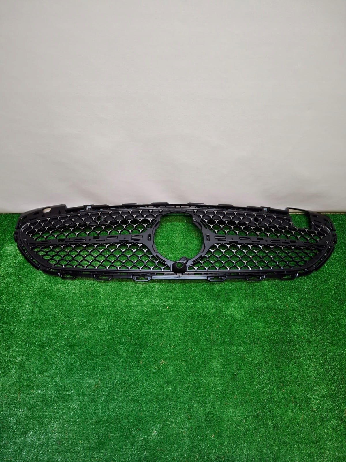 Mercedes-Benz C-Klasse W206 Kühlergrill FRONTGRILL Kühlergitter A2068882100 - Thumbnail 1