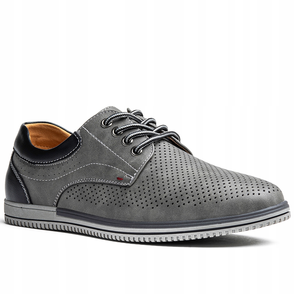 Polobotky ažurové kožené, lehké, šněrovací, Prodyšné, ležérní Wojtyłko 43