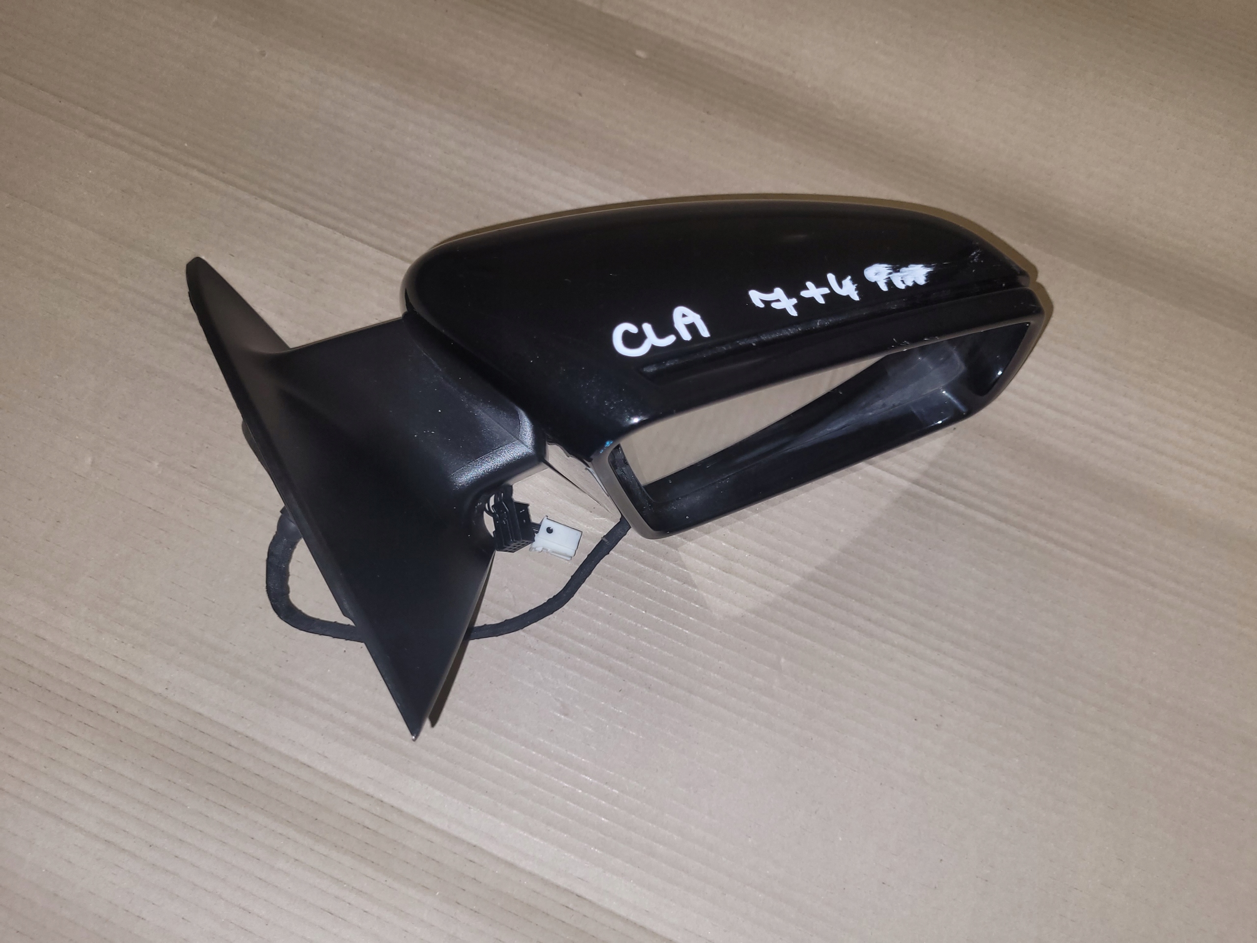 MERCEDES CLA - LUSTERKO PRAWE 7+4 PIN 11 PIN