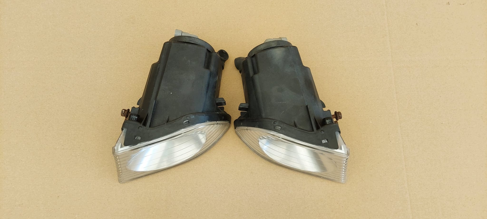 Nebelscheinwerfer L+R LEXUS IS200, IS300 99-05 Original