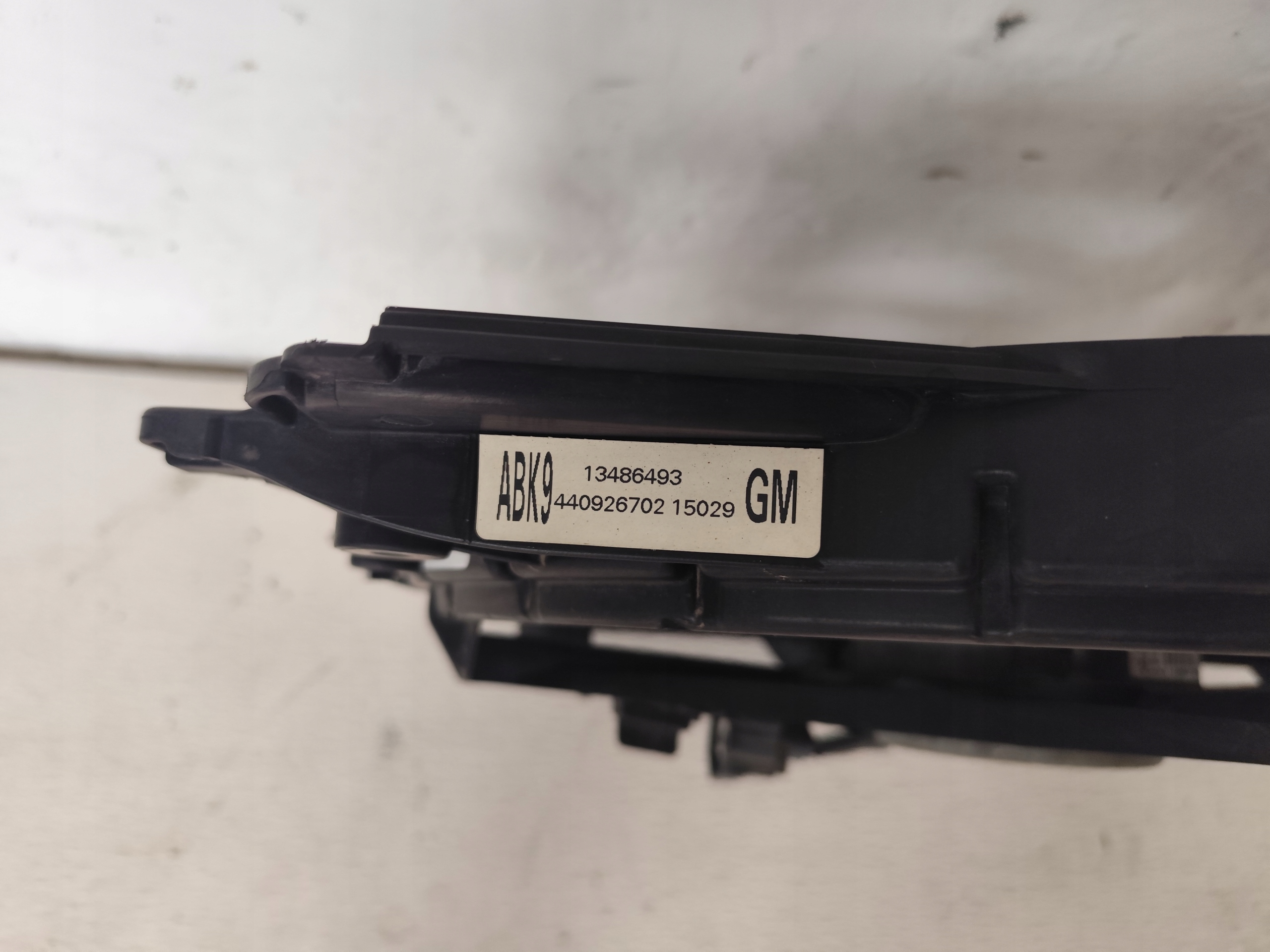 OPEL CORSA E 2015 1.0T ventilátor chladiče vody